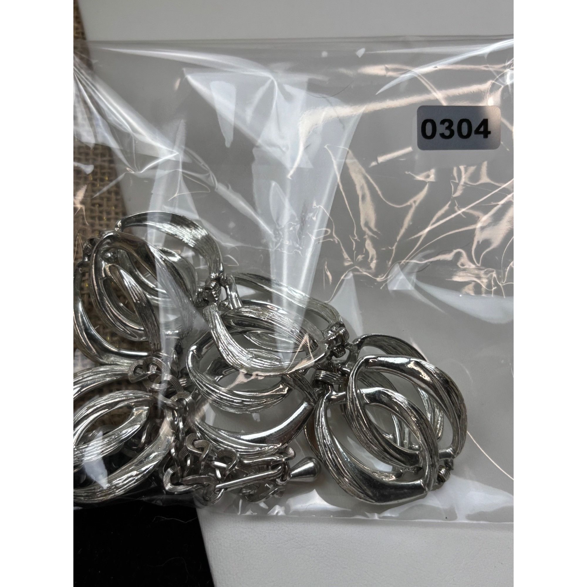 Other Vintage Silver-Tone Statement Necklace With Interlocking Ova Size ONE SIZE - 8 Thumbnail