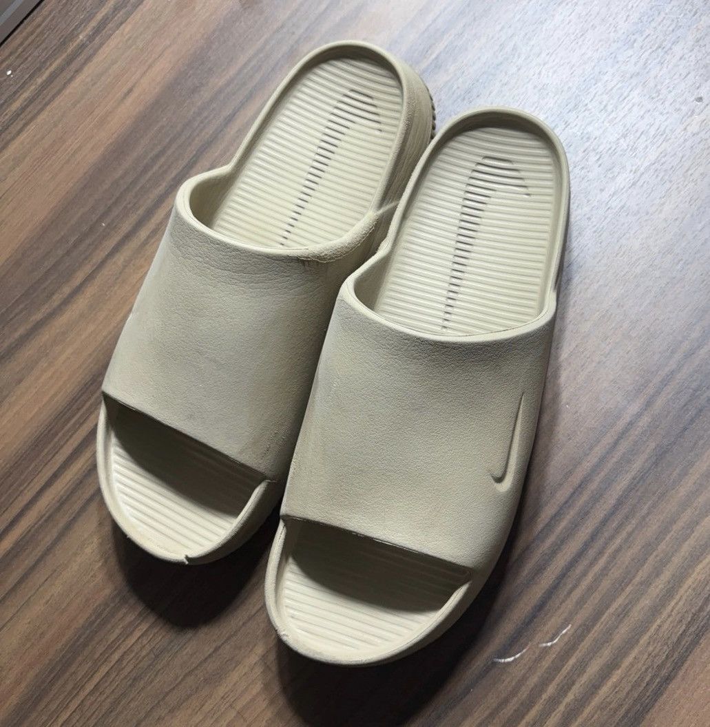 Nike Beige Nike Slides Size US 9 / EU 42 - 1 Thumbnail