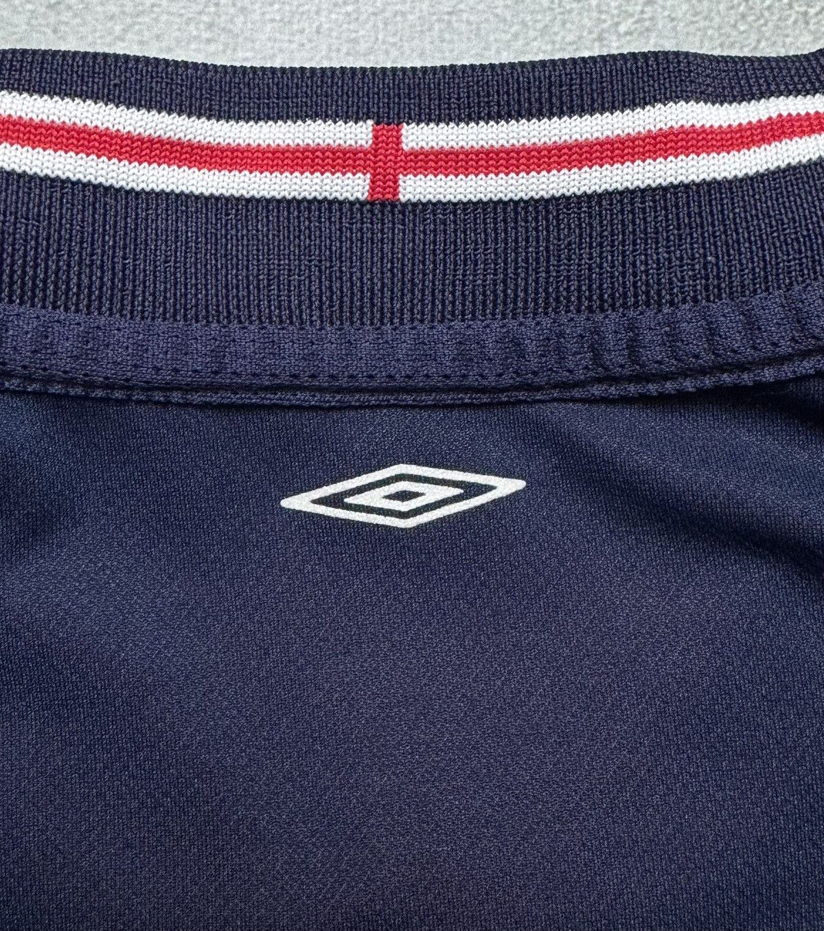 Umbro England 2002 2004 Home Football Shirt Soccer Jersey Umbro Size US XL / EU 56 / 4 - 13 Thumbnail