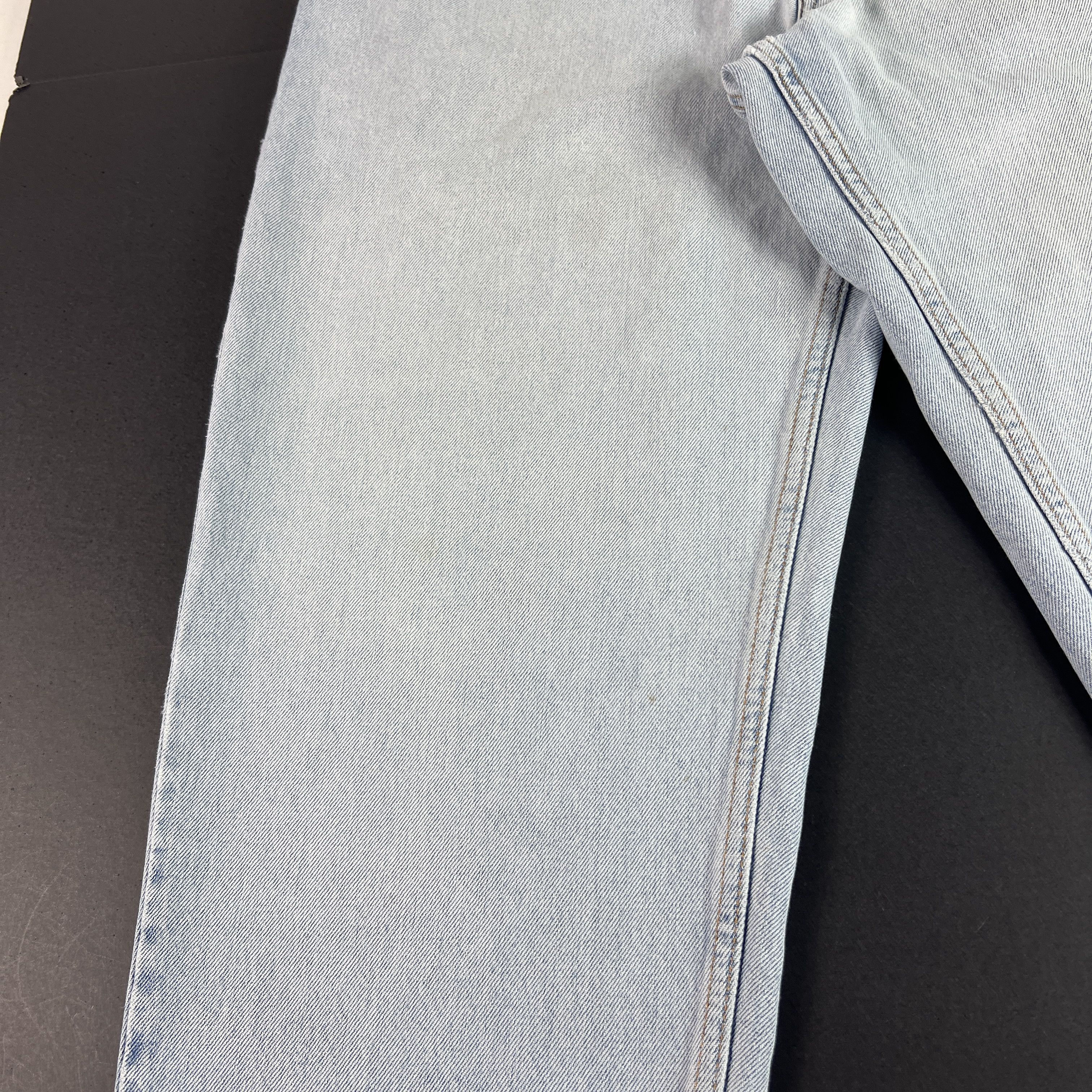Levi's Y2K Levi's Jeans 560 Loose Tapered Blue Faded Cotton Denim Size US 35 - 7 Thumbnail