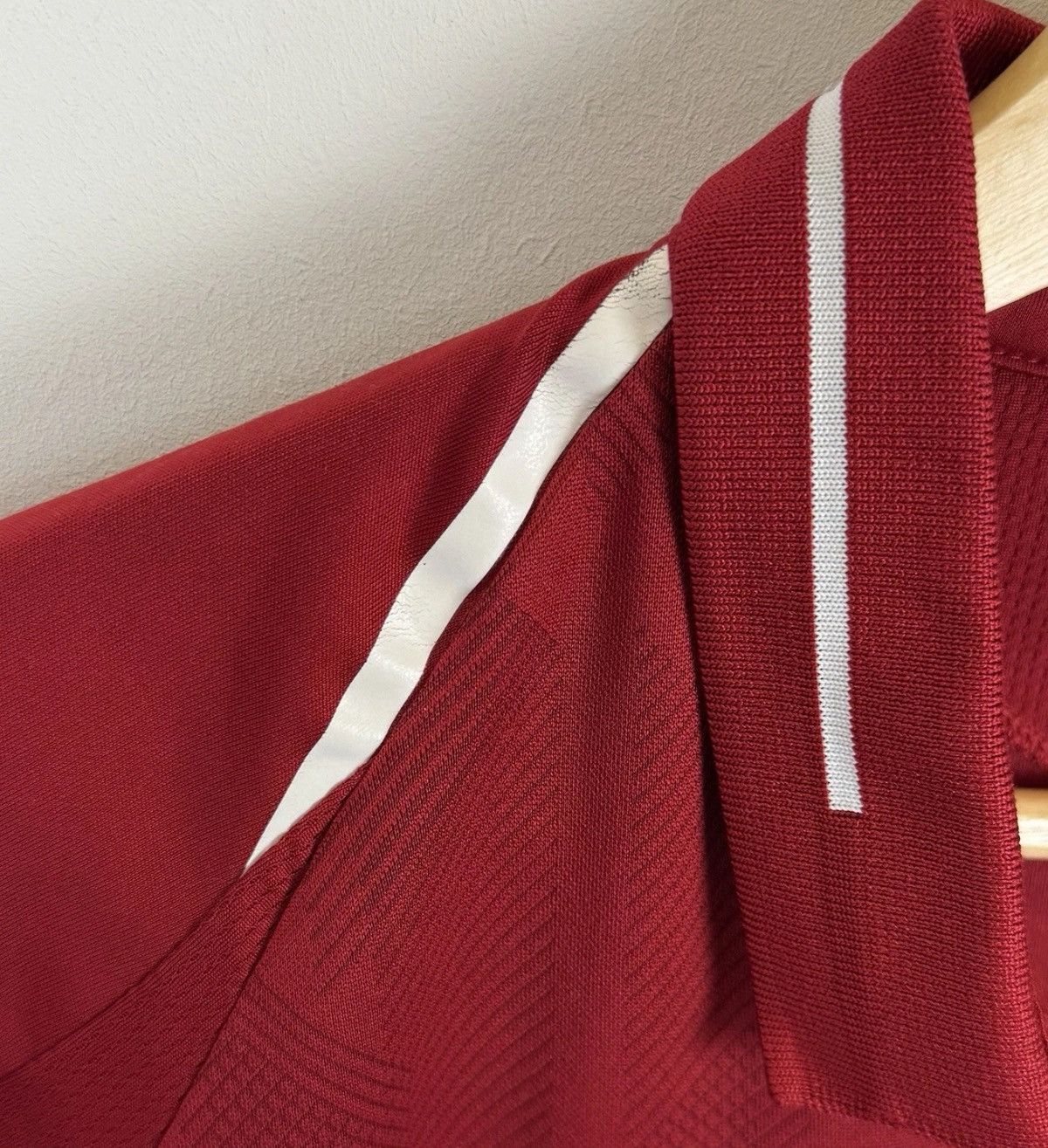 New Balance Liverpool 2018 2019 Home Soccer Jersey Football Shirt Top Size US M / EU 48-50 / 2 - 5 Thumbnail
