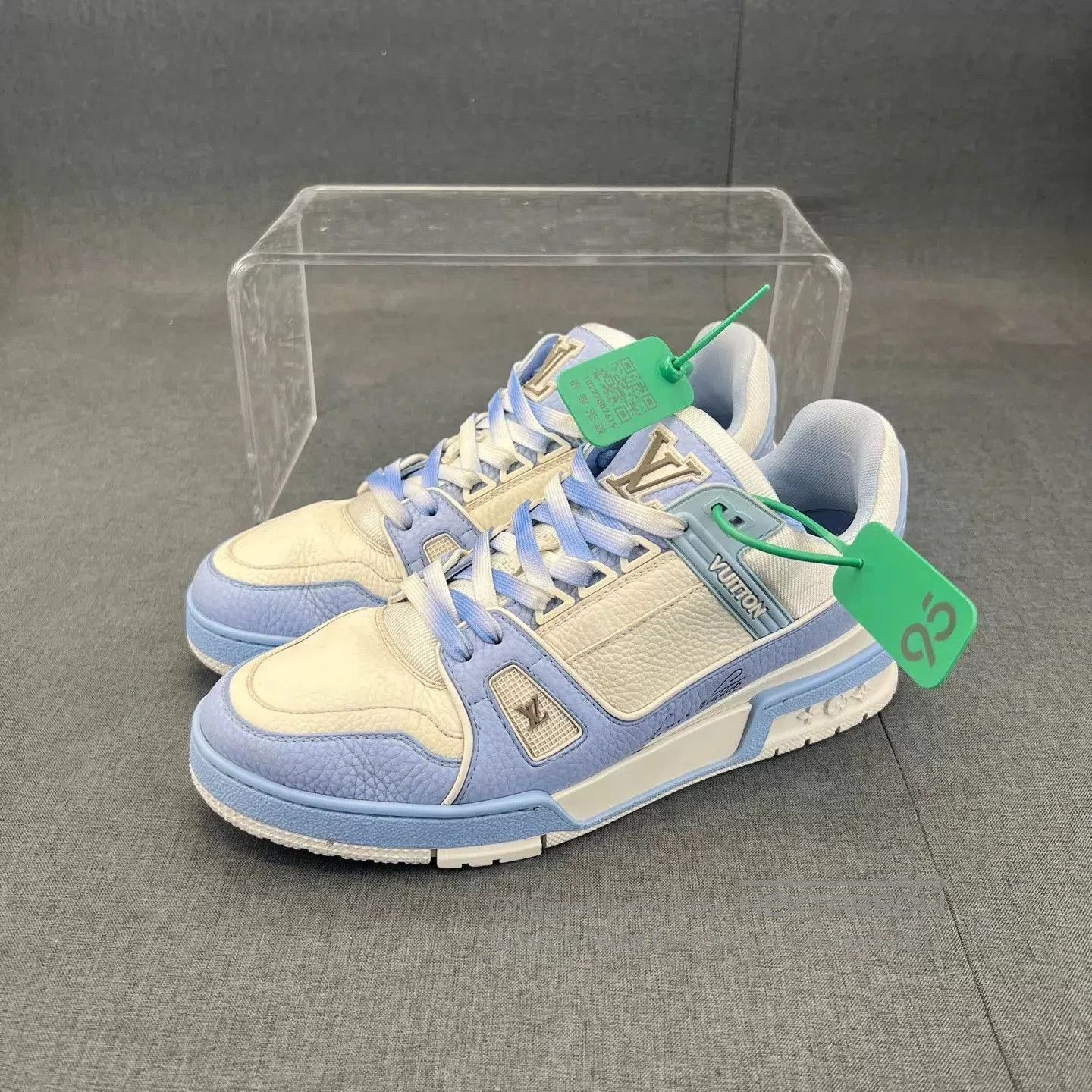 Louis Vuitton Blue Low. Size US 8 / EU 41 - 1 Thumbnail