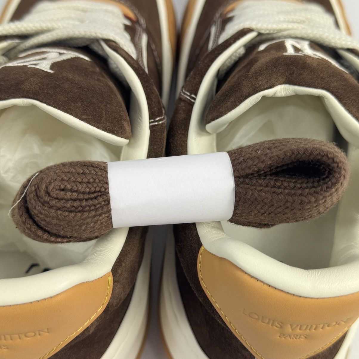 Louis Vuitton Louis Vuitton Titled Sneakers Size US 9.5 / EU 42-43 - 20 Thumbnail