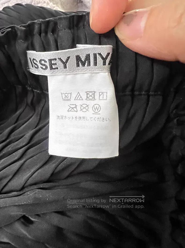 Issey Miyake Issey Miyake Large Fish Scale Black Skirt Size 25" / US 0 / IT 36 - 3 Thumbnail