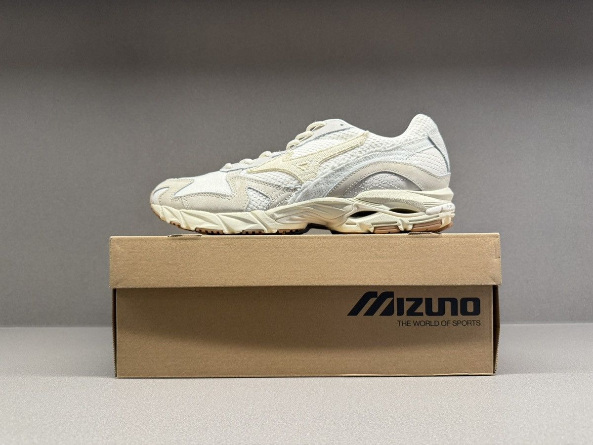 Mizuno Mizuno Wave Rider 10 Premium Sashico Pack Off White Size US 8.5 / EU 41-42 - 2 Thumbnail