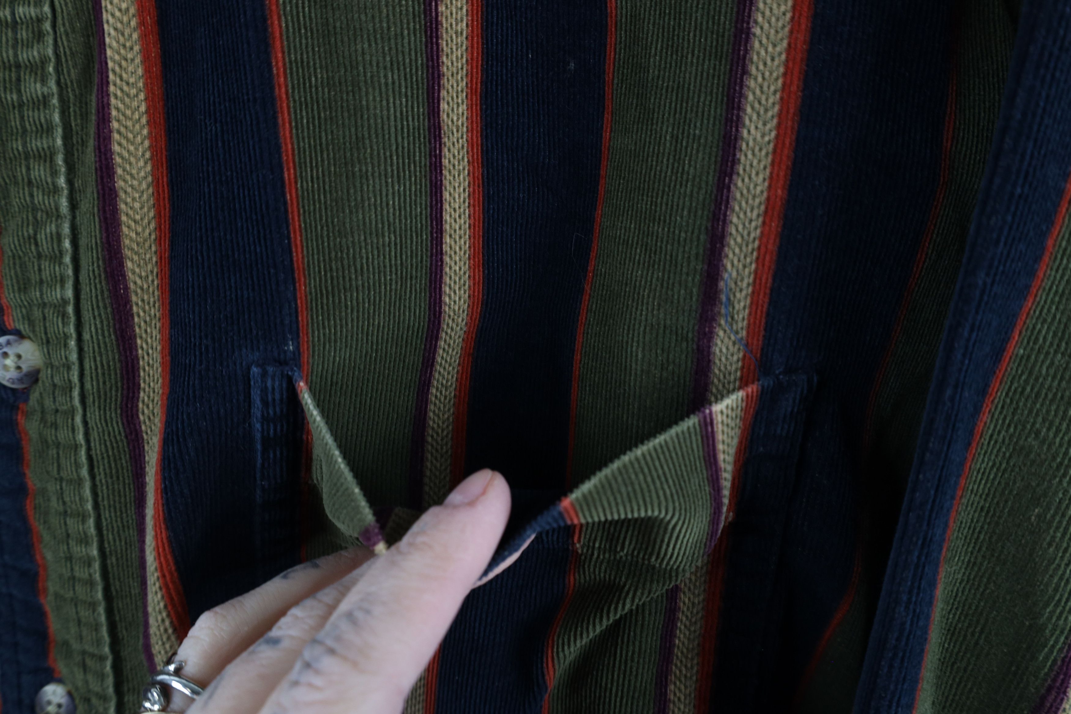 Vintage Vintage 90s Streetwear Block Corduroy Button Down Shirt Size US L / EU 52-54 / 3 - 4 Thumbnail