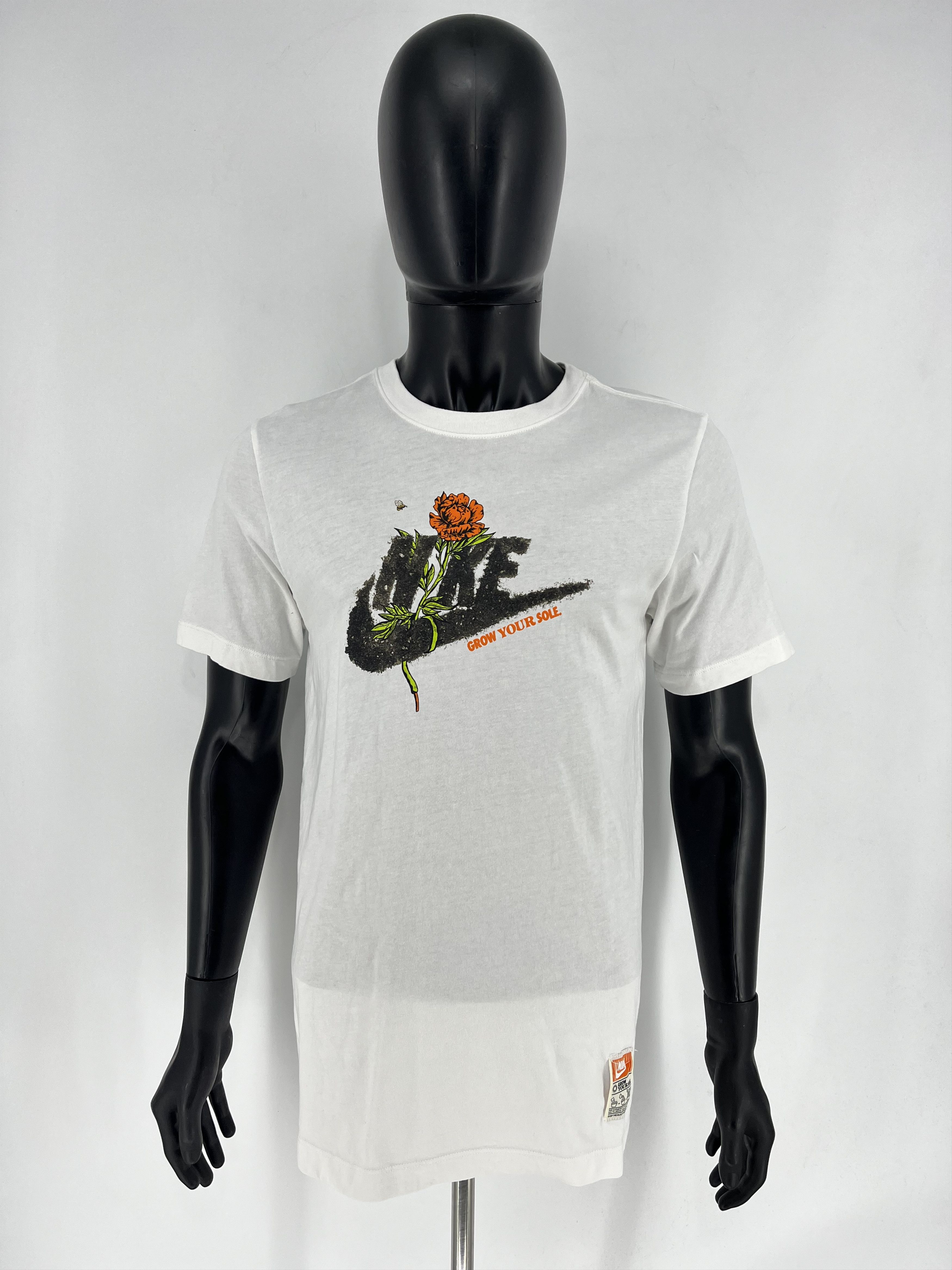 Nike Nike Men's Grow Your Soul T-Shirt in White Size S Size US S / EU 44-46 / 1 - 2 Thumbnail