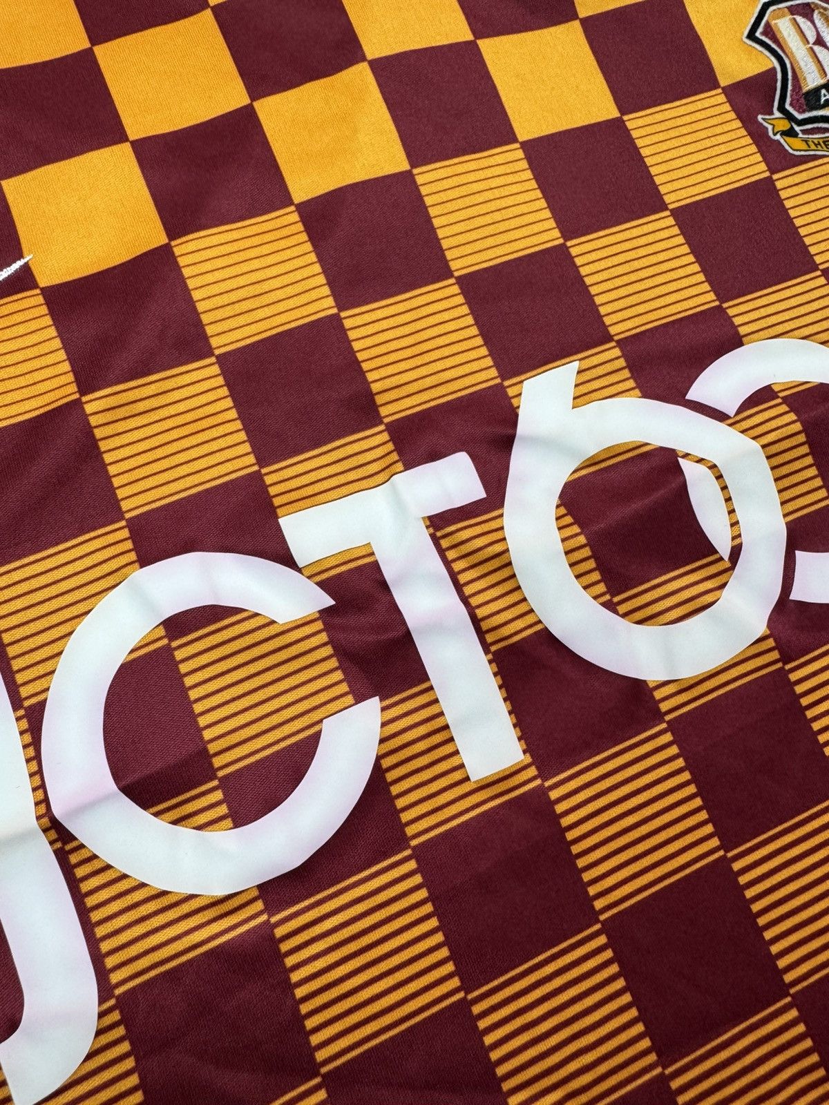 Nike Nike Bradford City 2015/2016 Home Soccer Jersey Men Size XL Size US XL / EU 56 / 4 - 7 Thumbnail