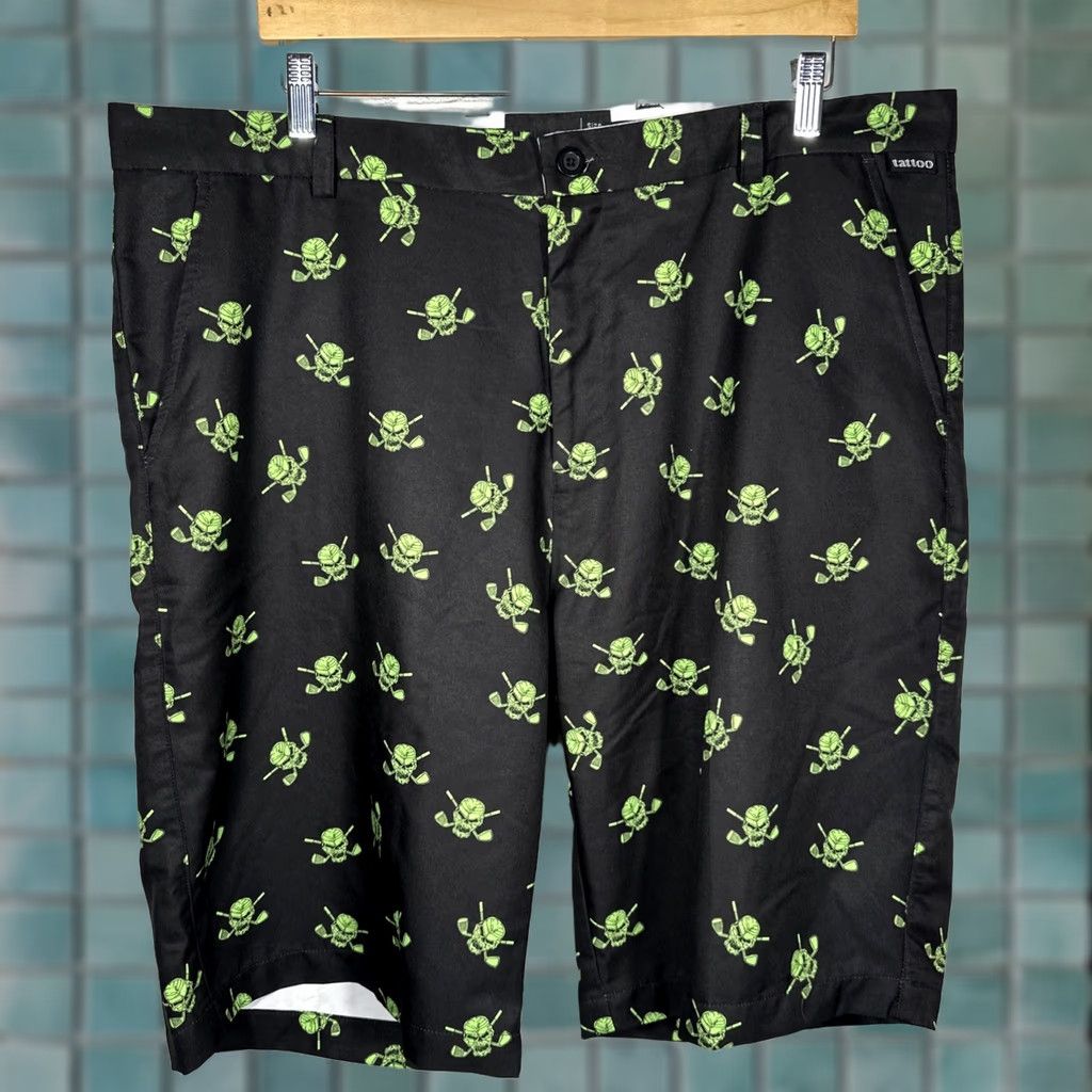 Gloverall Tattoo Golf Skulls Bermuda Shorts 40 Black Green All Over Print Golf Clubs Mens Regular 11in Inseam Size US 40 / EU 56 - 1 Thumbnail