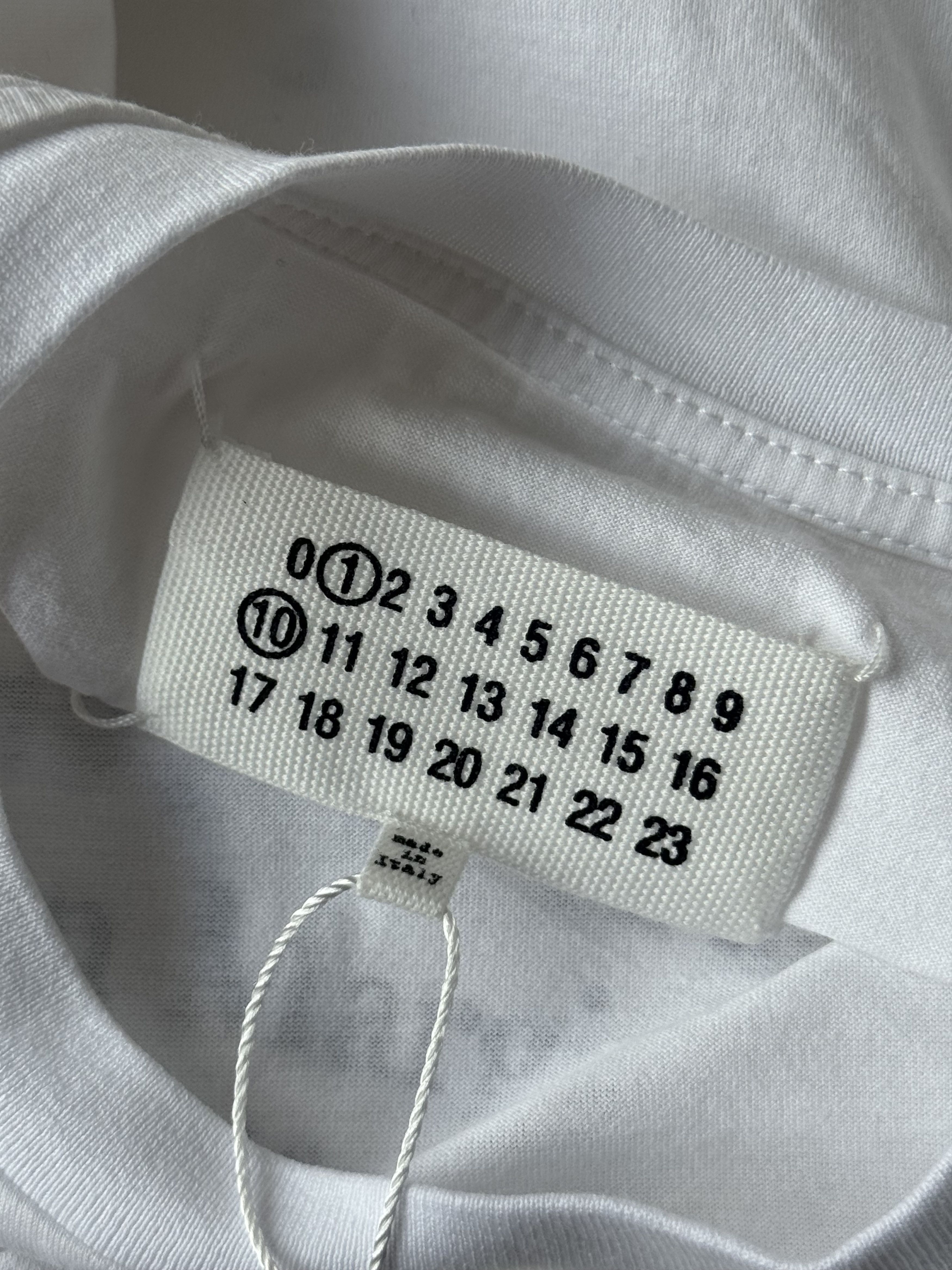Maison Margiela Maison Margiela tshirt | new | size xs Size XS / US 0-2 / IT 36-38 - 5 Thumbnail