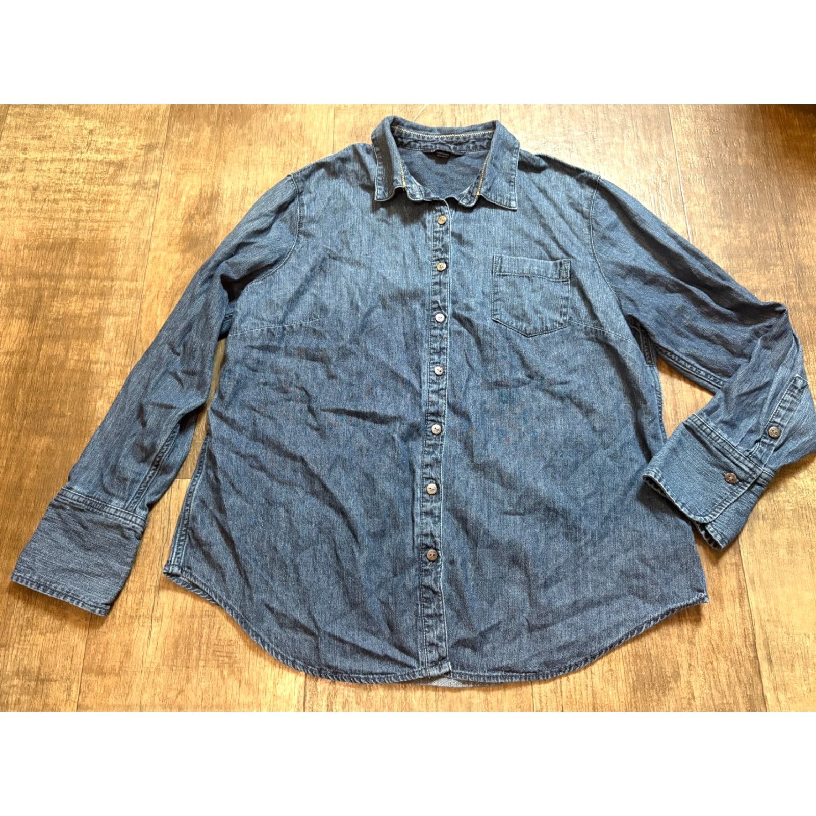 Lands' End Lands' End Button Up Shirt Womens 14P Blue Anchor Buttons Long Sleeve Collared Pockets Denim Beach Nautical Size XL / US 12-14 / IT 48-50 - 2 Thumbnail