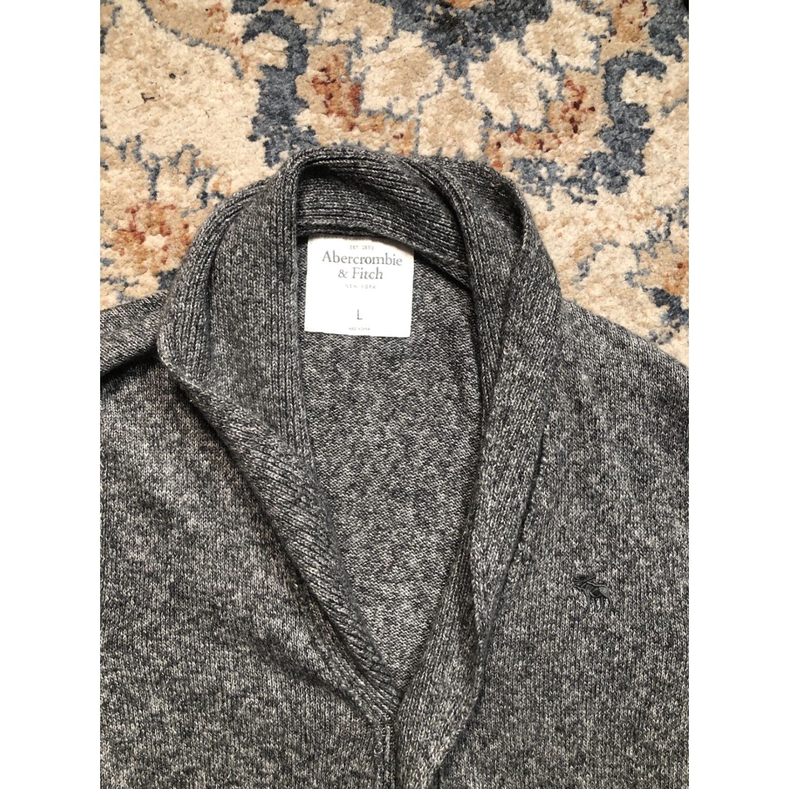 Abercrombie & Fitch Abercrombie & Fitch Cardigan Sweater Mens L Gray Waffle-Knit Pockets Preppy V-Neck Casual Knit Seasonal Comfort Regular Size US L / EU 52-54 / 3 - 2 Thumbnail