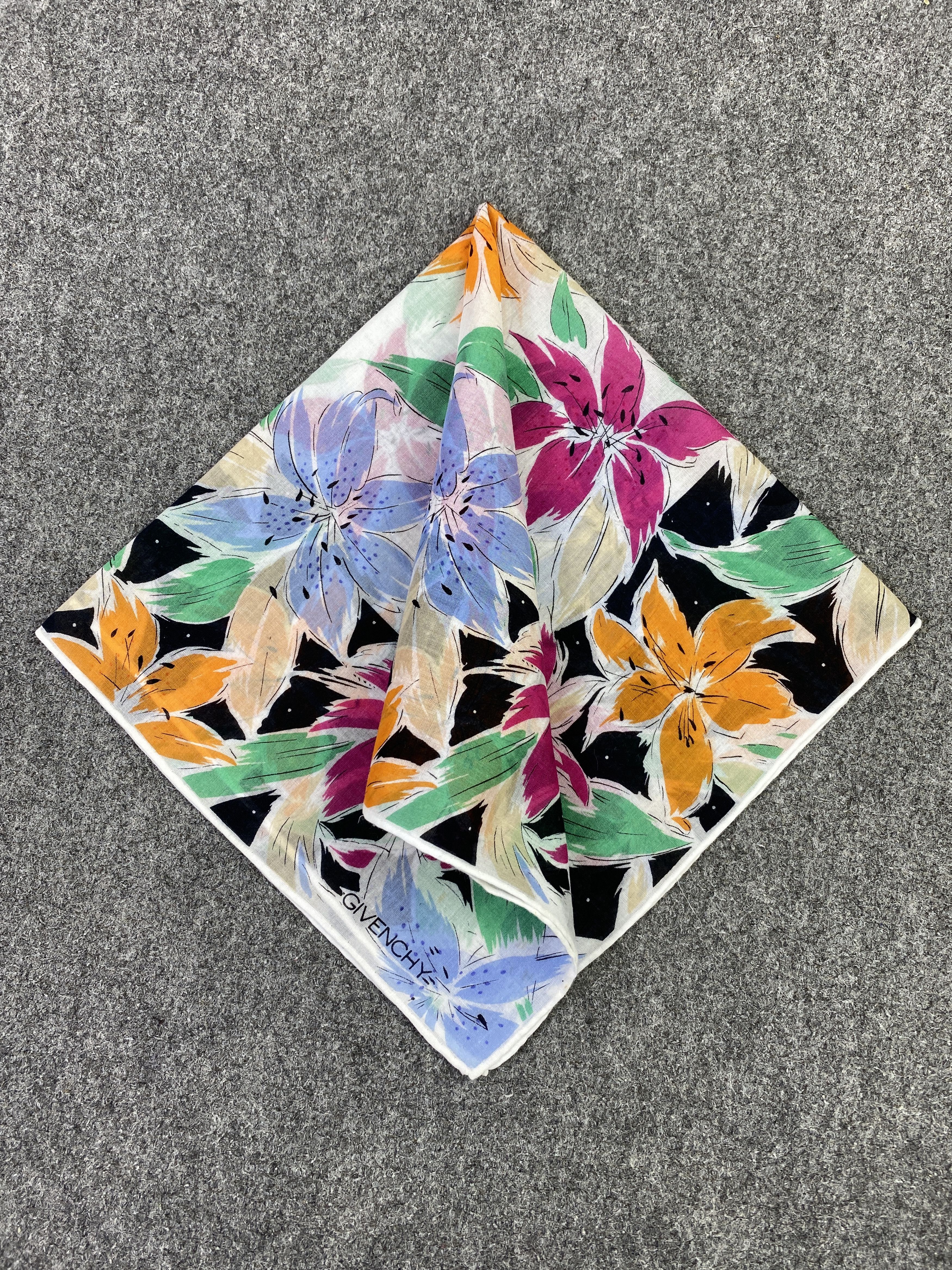 Givenchy Vintage Givenchy Handkerchief / Neckerchief KT0169 Size ONE SIZE - 3 Thumbnail