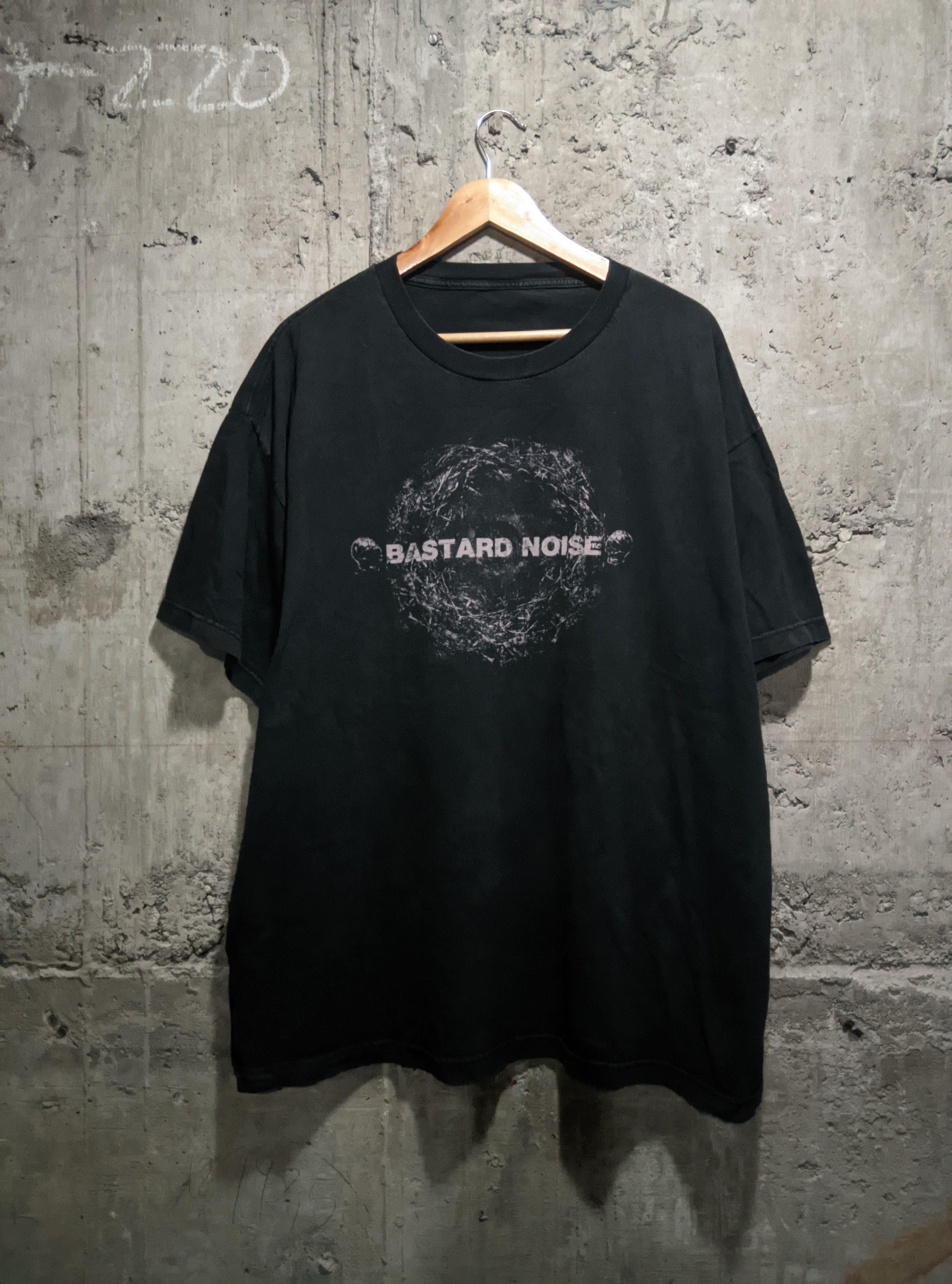 Band Tees Vintage 2000s bastard noise man is the bastard powerviolence Size US XXL / EU 58 / 5 - 1 Thumbnail