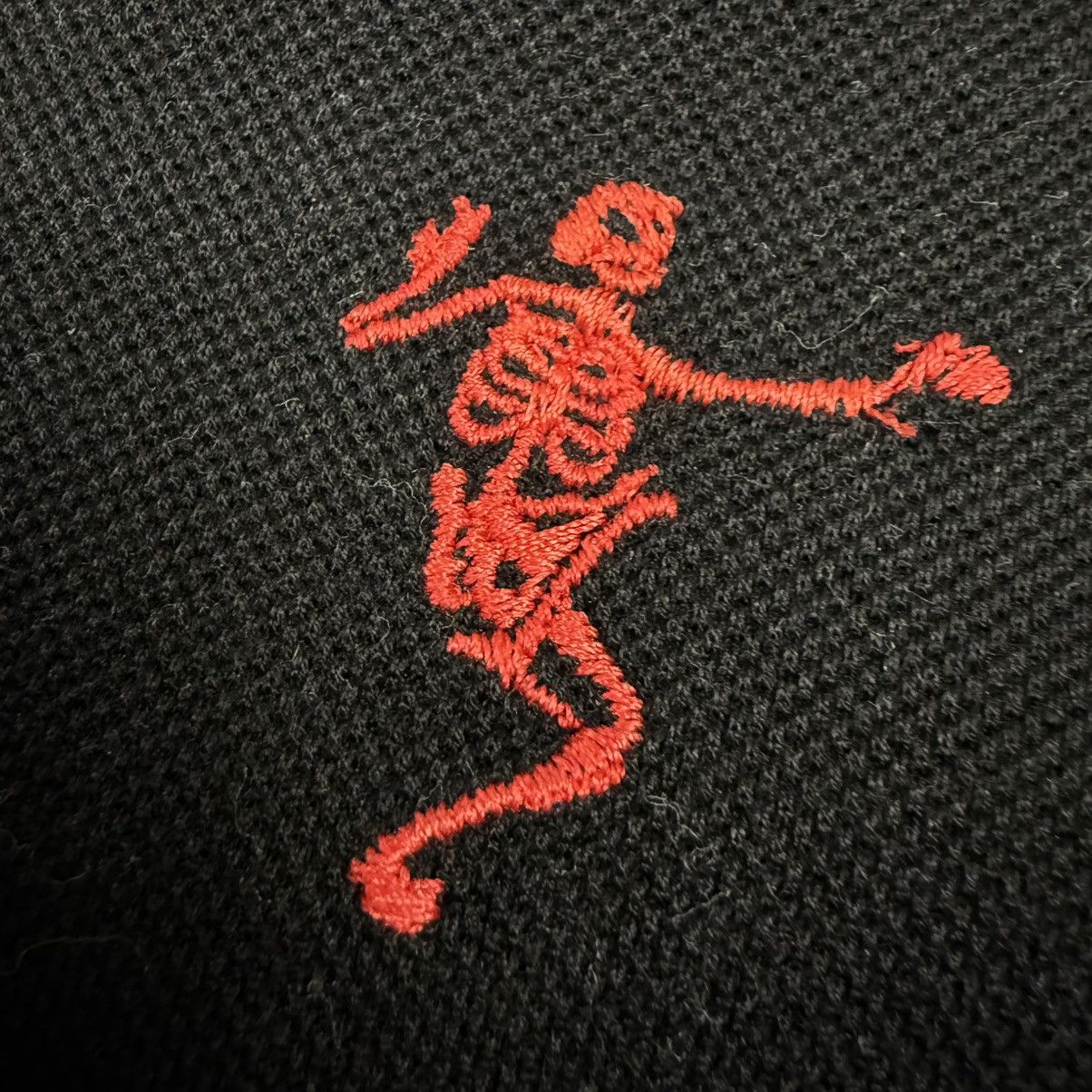Alexander McQueen ALEXANDER MCQUEEN Dancing Skeleton honeycomb polo Size US XL / EU 56 / 4 - 3 Thumbnail