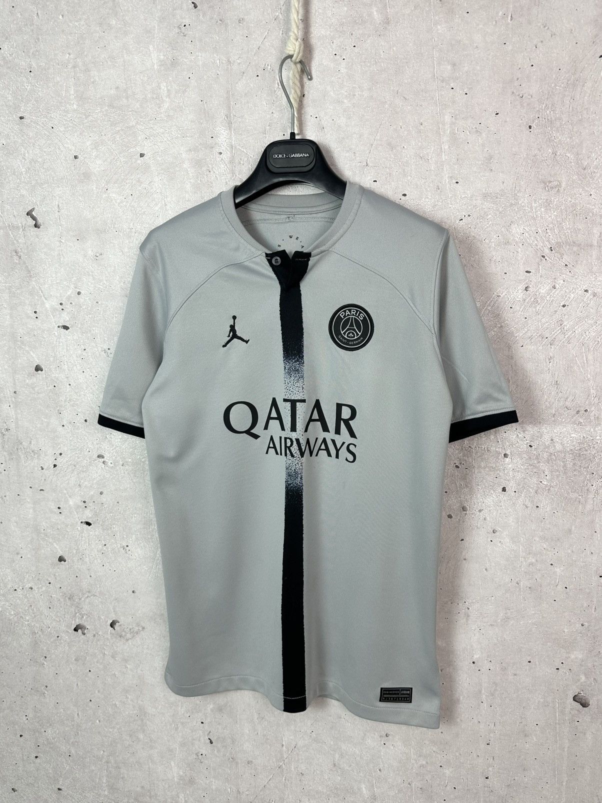 Jordan Brand Jordan PSG Paris Saint-Germain Grey Soccer Jersey Size US S / EU 44-46 / 1 - 1 Thumbnail