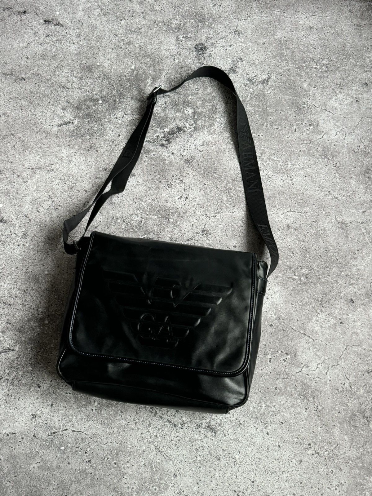 Armani Vintage Armani Y2K leather crossbody bag Size ONE SIZE - 10 Thumbnail