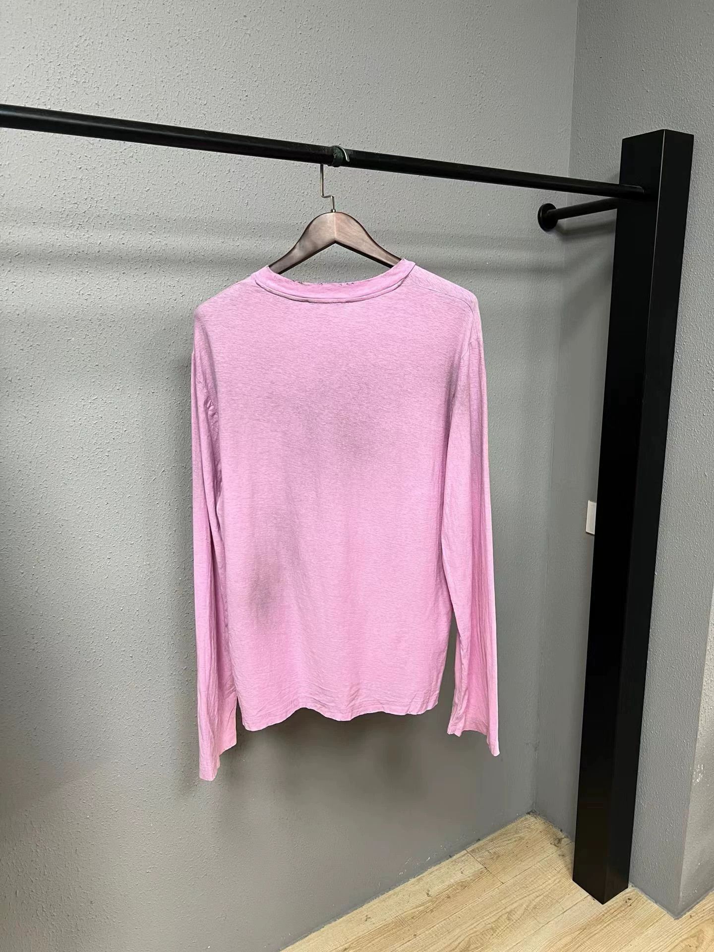 Acne Studios Acne pink distressed 1996 long-sleeved shirt Size M / US 6-8 / IT 42-44 - 2 Thumbnail