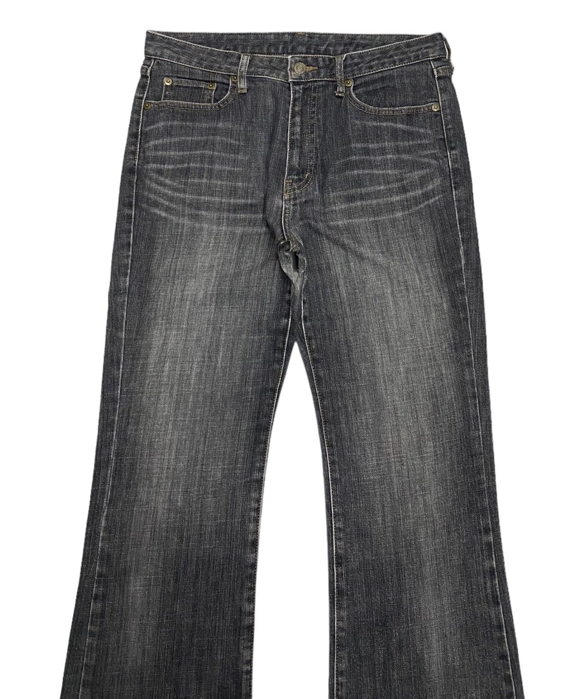 Uniqlo FLARE🔥FADED BLACK DISTRESSED DENIM FLARE DENIM JEANS UNIQLO Size US 31 - 4 Thumbnail