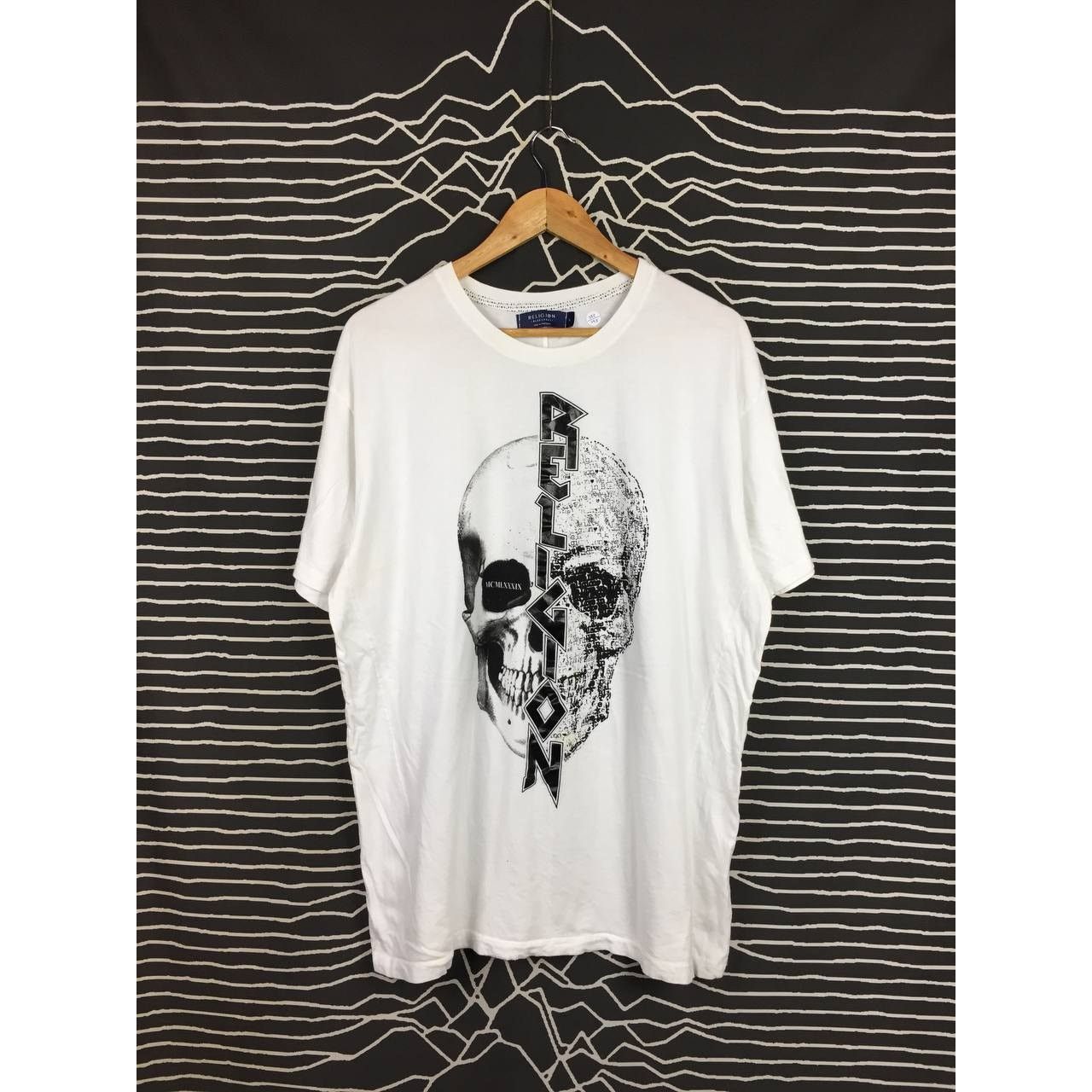 Vintage Religion Blue Label Skull Split Face Graphic Tee Size US L / EU 52-54 / 3 - 2 Thumbnail