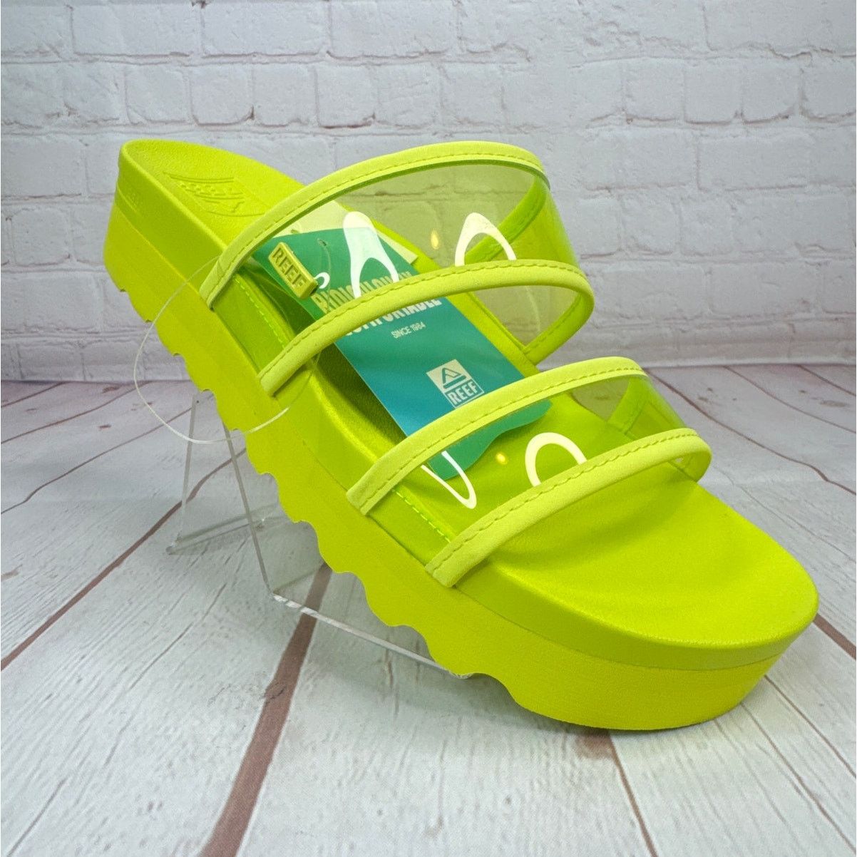 Reef Vista Hi-Energy Clear Strap Citron Slides Sandals 9.5
