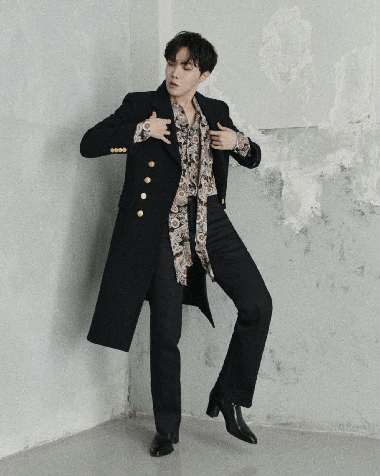 Celine CELINE BY HEDI SLIMANE FW20 COAT OF ARMS IN WOOL FELT Size US L / EU 52-54 / 3 - 5 Thumbnail