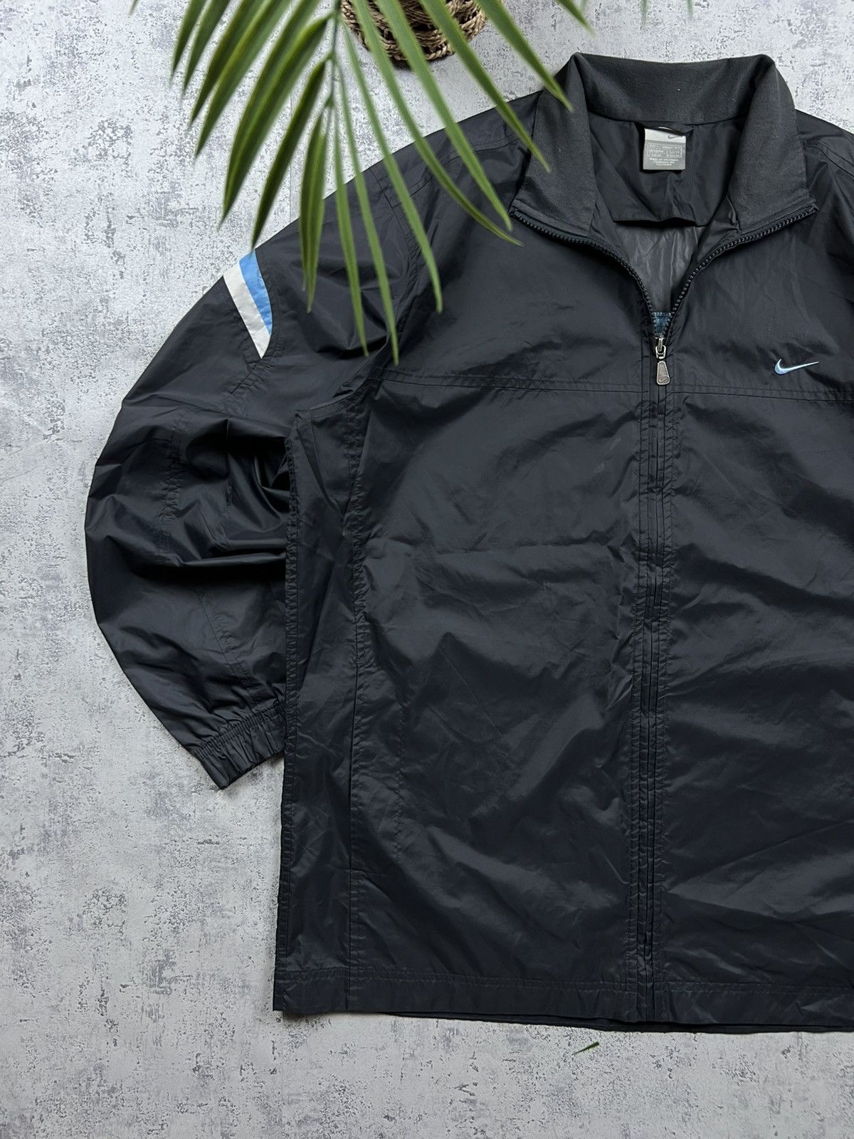 Nike × Vintage 90s Nike Double Swoosh Vintage Y2K Nylon Retro Light Jacket Size US L / EU 52-54 / 3 - 3 Thumbnail