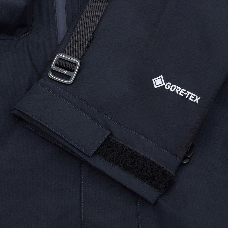 The North Face Urban Exploration COVERTIBLE HARDSHELL JACKET GORE-TEX® Size US M / EU 48-50 / 2 - 9 Thumbnail