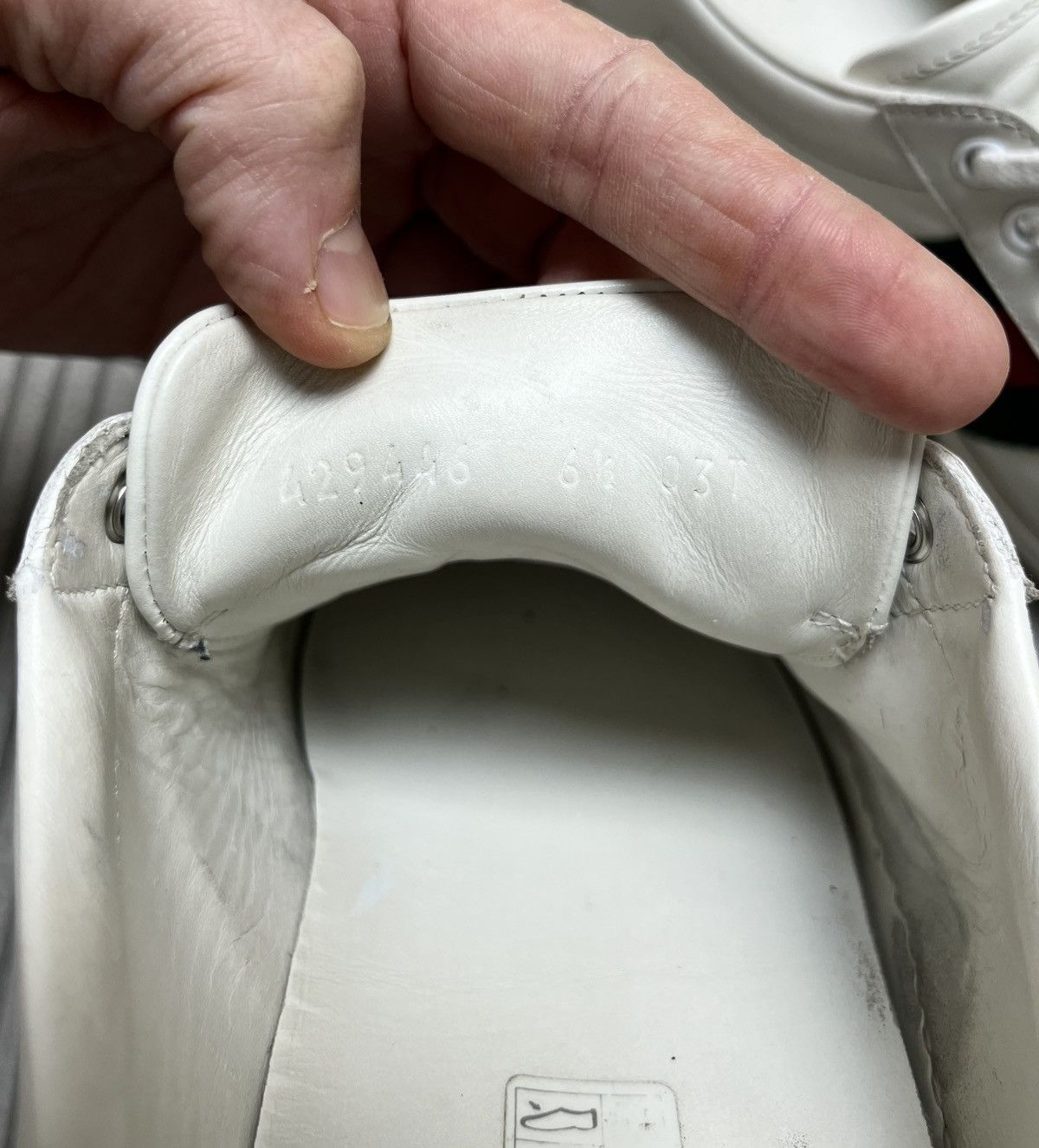 Gucci Gucci Ace Bee Leather Sneakers 00s Size US 6.5 / EU 39-40 - 13 Thumbnail