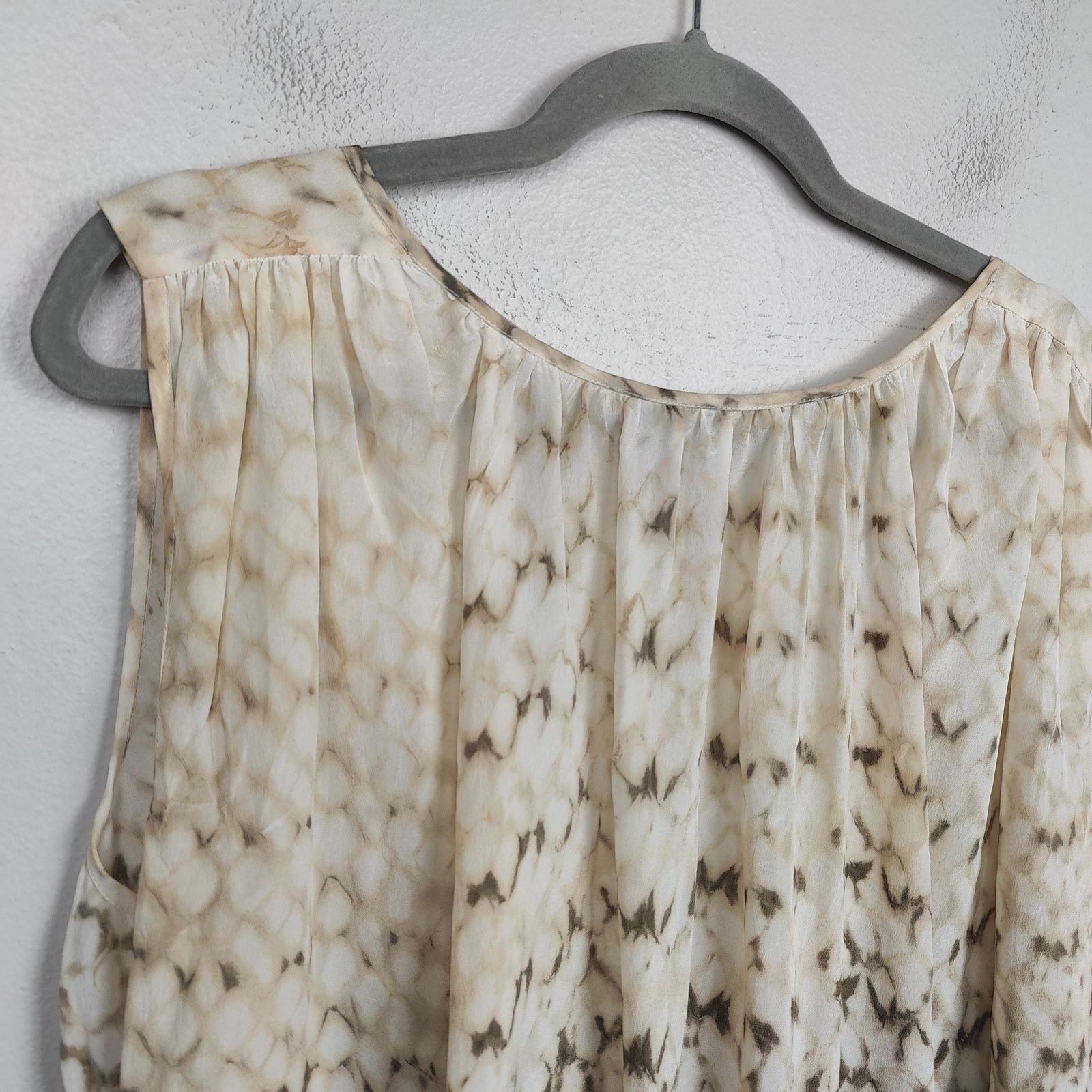 Anthropologie Anthropologie Silk Top Womens Medium Petite Wrap Back Size M / US 6-8 / IT 42-44 - 2 Thumbnail
