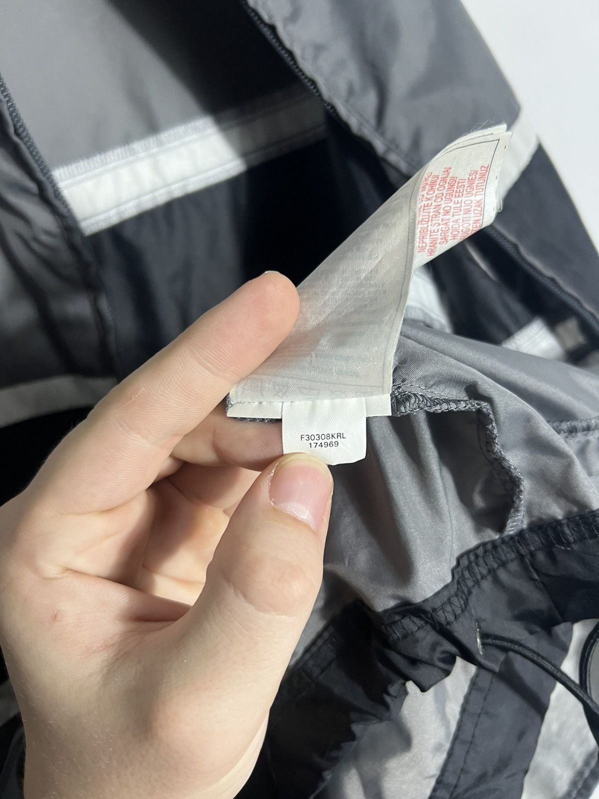 Nike Vintage Nike Track Jacket Nylon 2000s Y2K Swoosh Logo Drill Size US L / EU 52-54 / 3 - 11 Thumbnail
