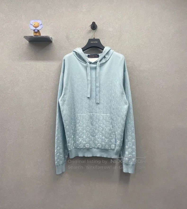 Louis Vuitton Louis Vuitton FW23 Gradient Hoodie. Size US M / EU 48-50 / 2 - 2 Thumbnail