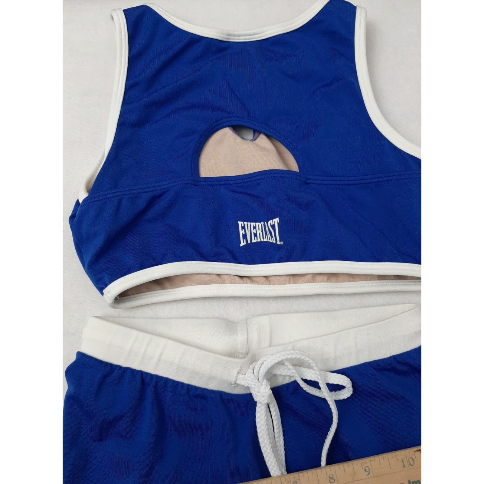 Everlast Everlast Workout Outfit top and pants blue and white womens nylon petite small S Cropped Inseam 19 Waist 20 PS/ Petite Womens Activewear Nylon Shorts? Size S / US 4 / IT 40 - 6 Thumbnail