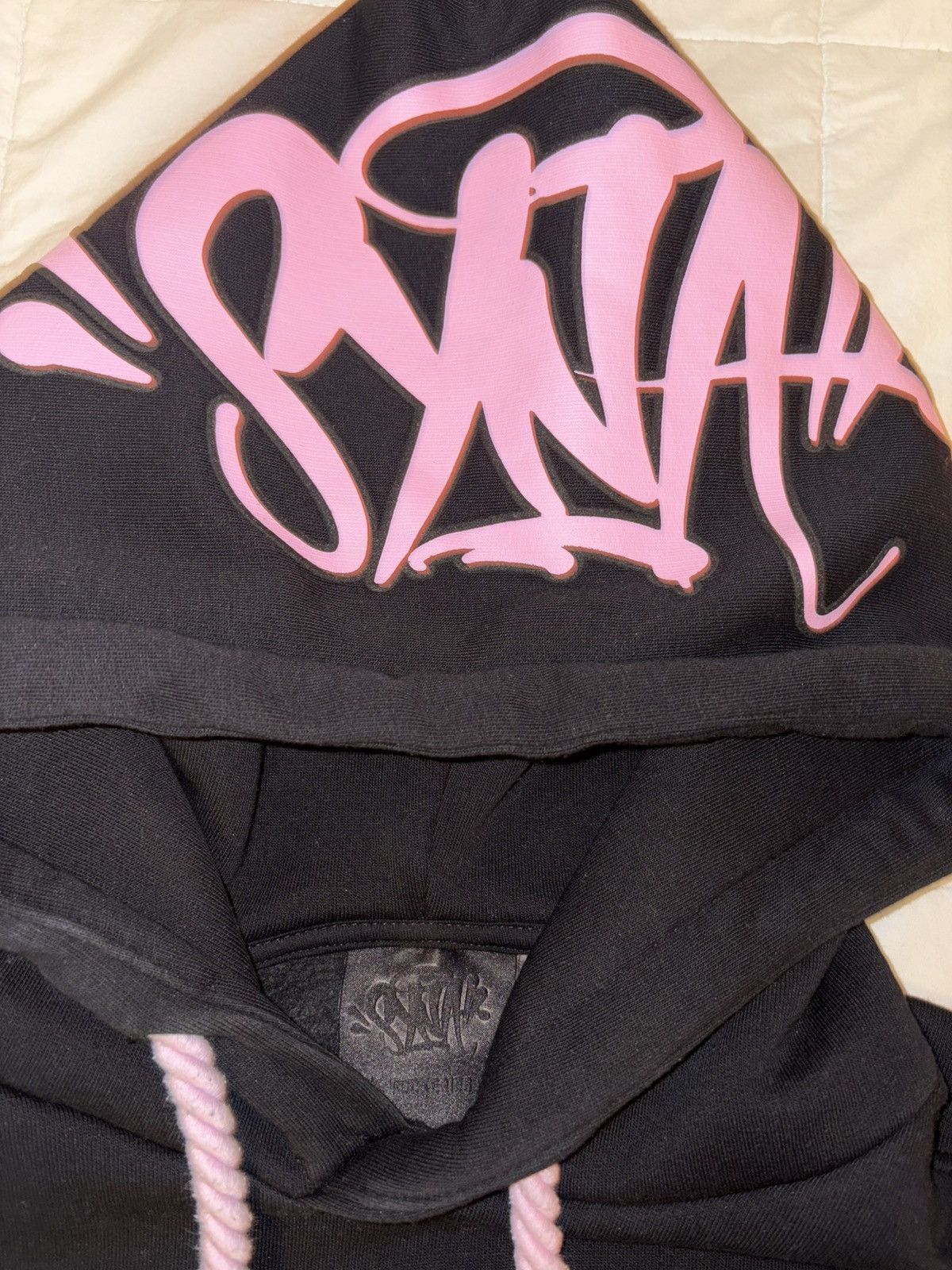 Syna World Syna World OG Hoodie Black Pink Logo Size S Size US S / EU 44-46 / 1 - 3 Thumbnail