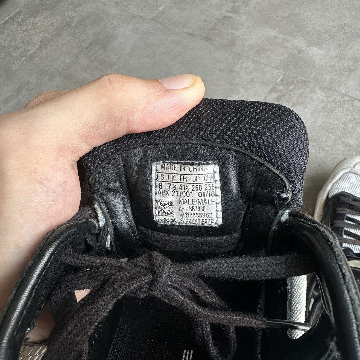 Adidas × Raf Simons AW18 OZWEEGO REPLICANT SNEAKERS Size US 8 / EU 41 - 9 Thumbnail