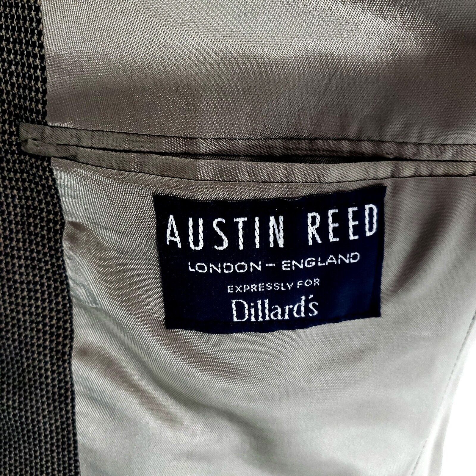 Austin Reed Austin Reed Heavy Textured Wool 2 Button Sport Coat 38R Blac Size 38R - 7 Thumbnail