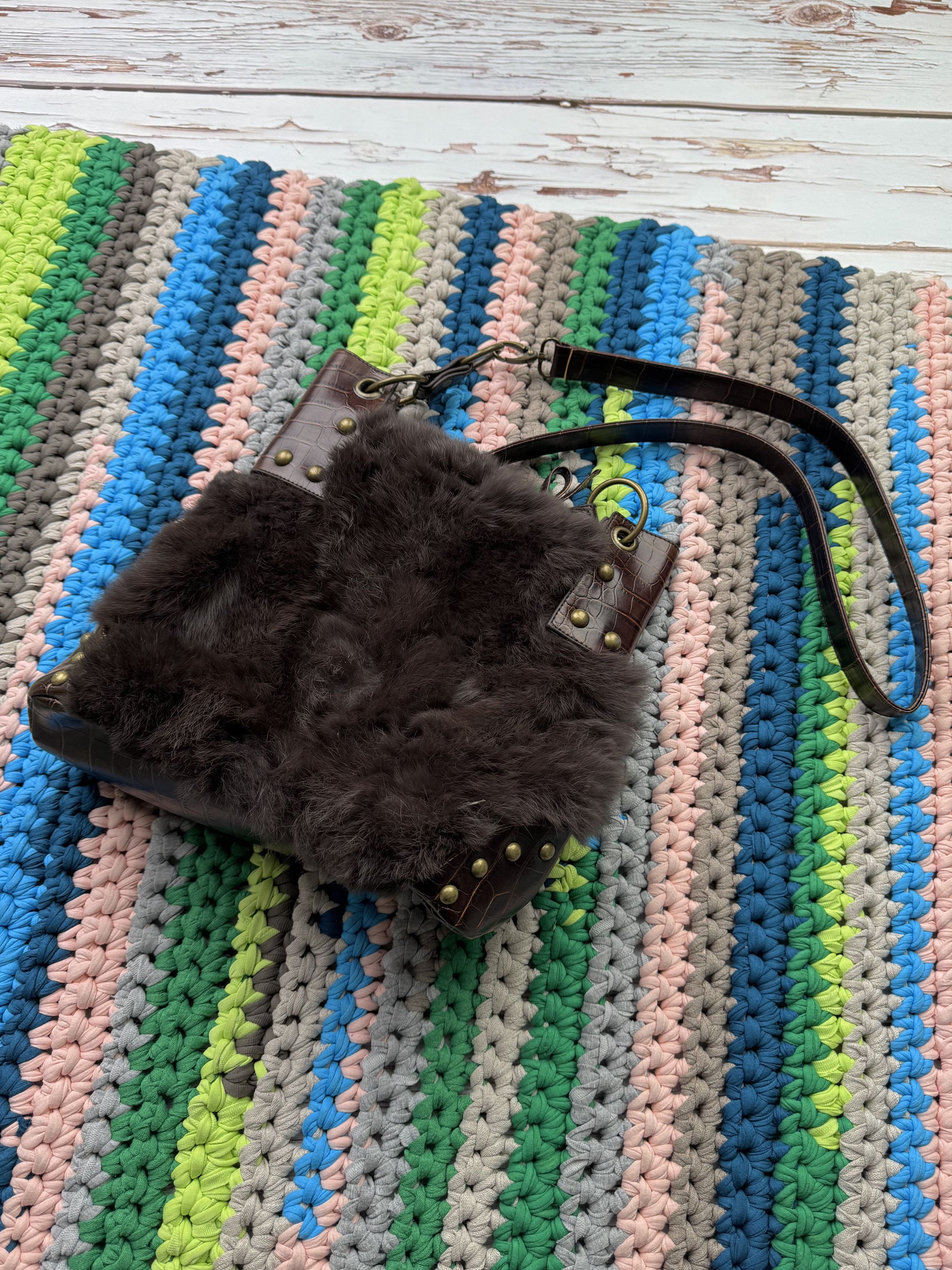 Japanese Brand Vintage Bag With Real Fur D15(ET1) Size ONE SIZE - 4 Thumbnail