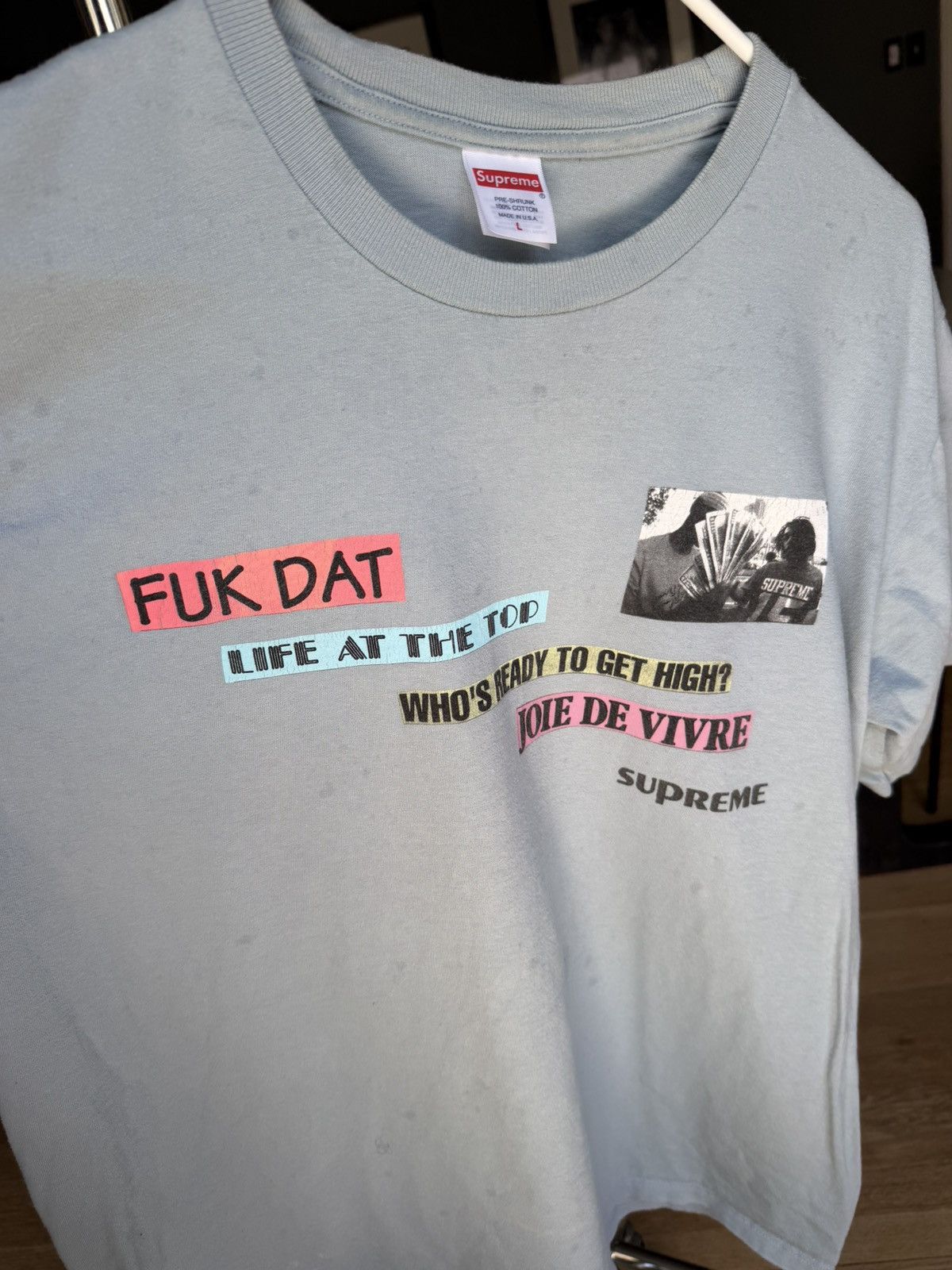 Supreme Supreme Graphic Tee “FUK DAT / Joie De Vivre” Size Large Size US L / EU 52-54 / 3 - 4 Thumbnail