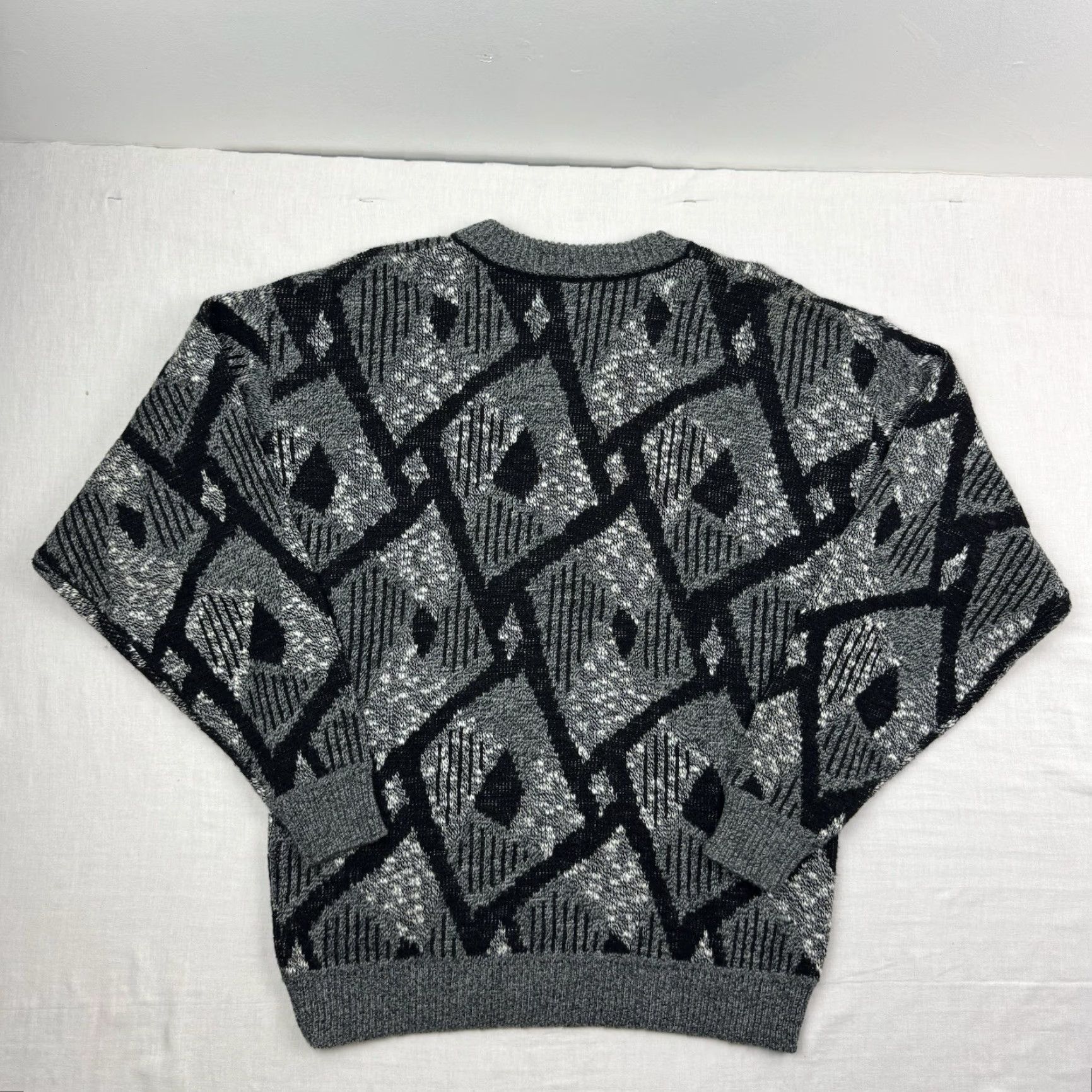 Vintage VINTAGE Le Tigre Sweater Adult XL Black Knit Geometric Pullover 90s Mens Size US XL / EU 56 / 4 - 8 Thumbnail