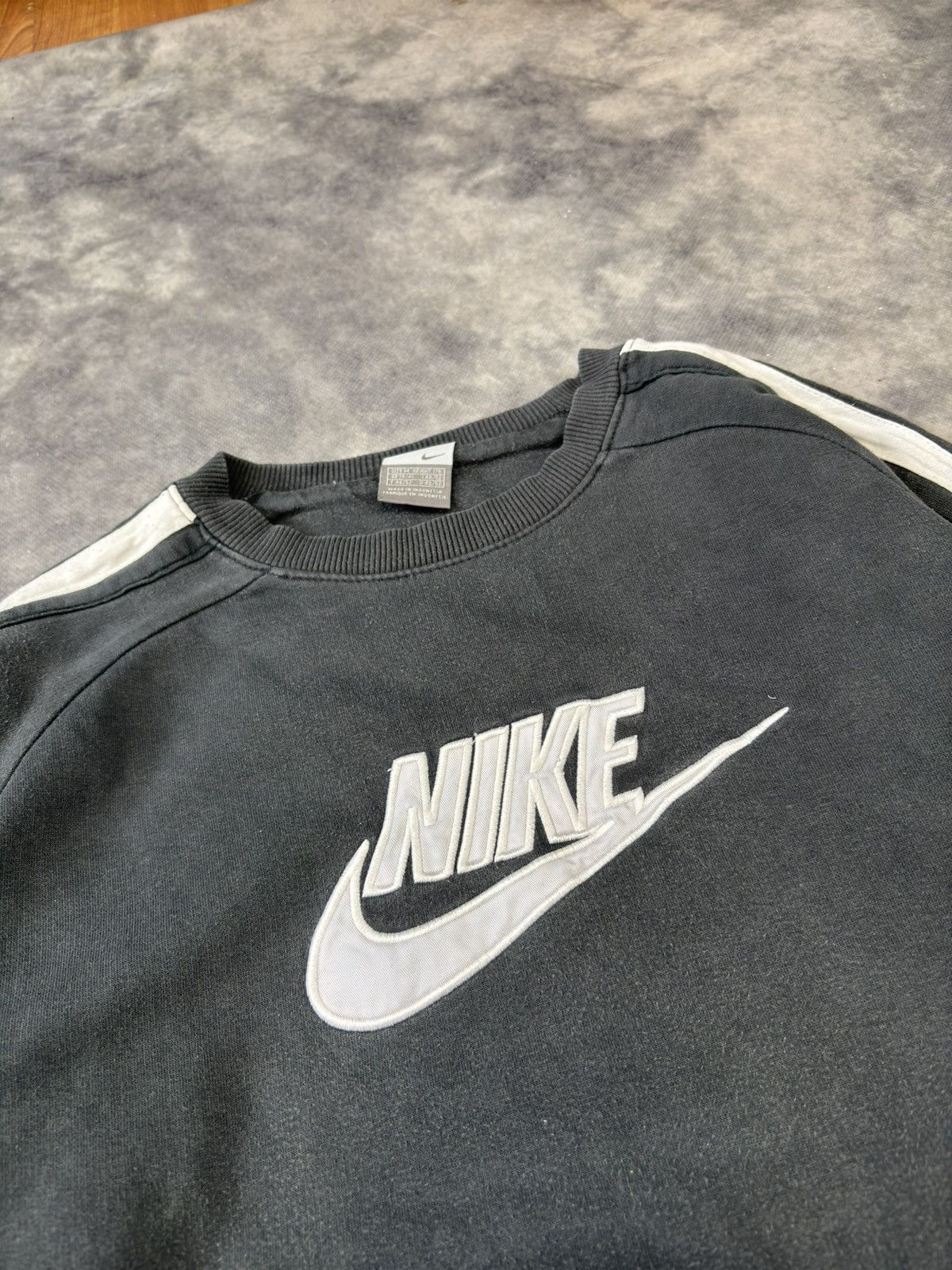 Nike × Vintage NIKE VINTAGE CENTRAL SWOOSH STREETWEAR CREWNECK DISTRESSED Size US M / EU 48-50 / 2 - 3 Thumbnail