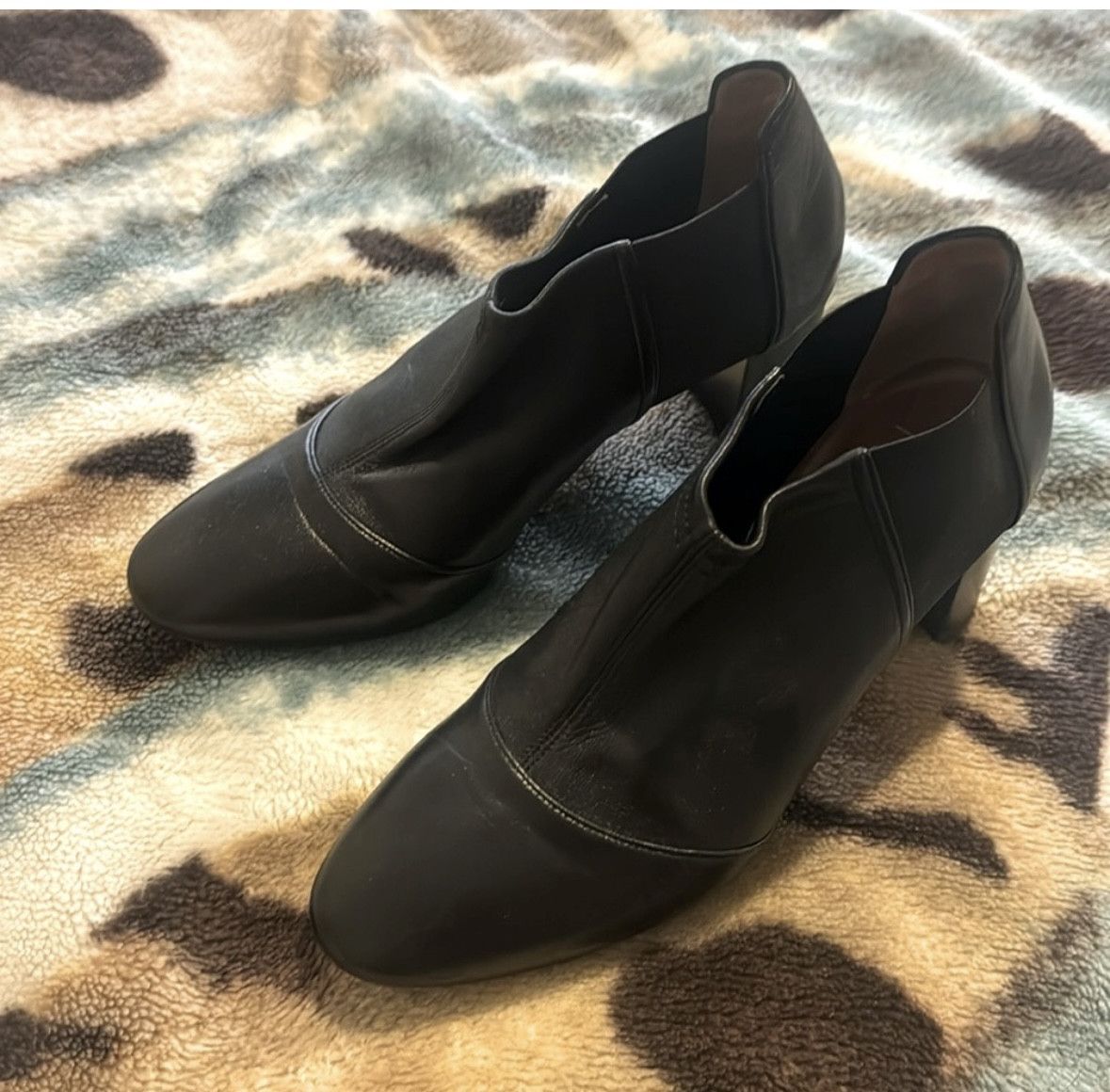 Aquatalia Aquatalia Womens Valena Nappa Stretch Black Booties Size US 8 / IT 38 - 1 Thumbnail