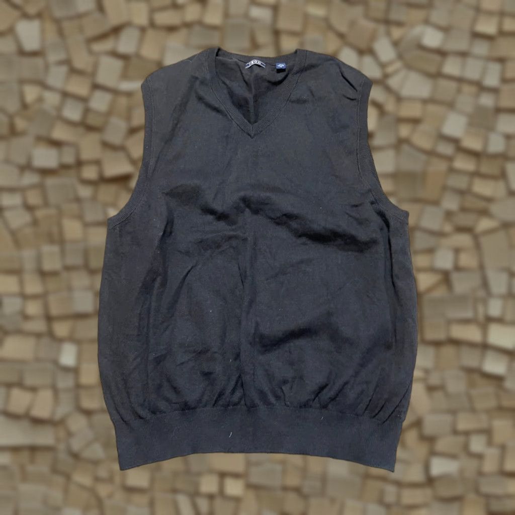 Izod IZOD Sweater Vest, Men's XL, Black, Pullover, V-Neck, Sleeveless, Knit, Golf, Casual, Preppy, Regular Fit, Logo, IZOD, Vest Sleeveless Black XL Mens Size US XL / EU 56 / 4 - 1 Thumbnail