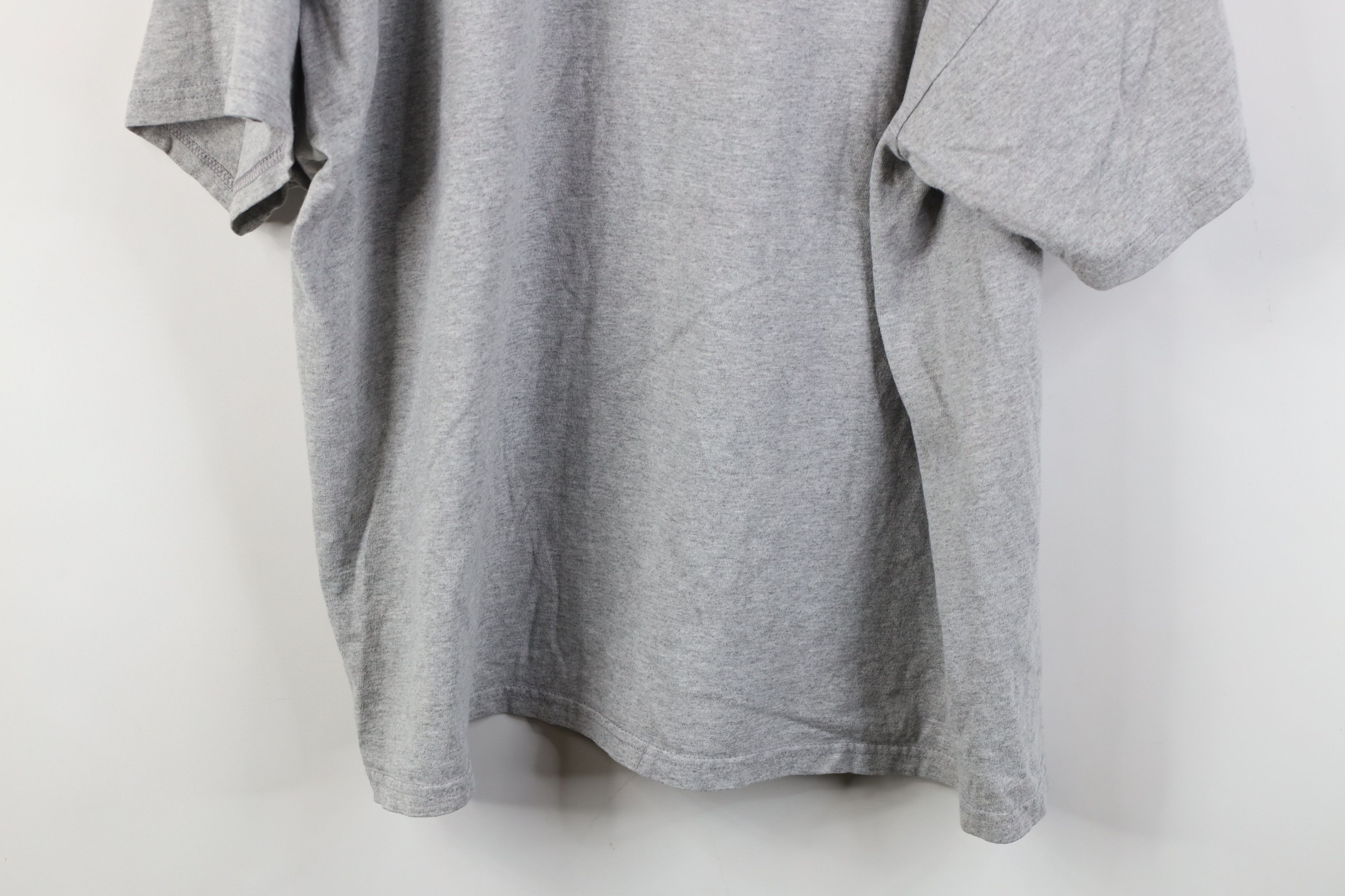 Vintage Vintage 90s Streetwear Nature Deer Buck Hunting T-Shirt Gray Size US XXL / EU 58 / 5 - 11 Thumbnail