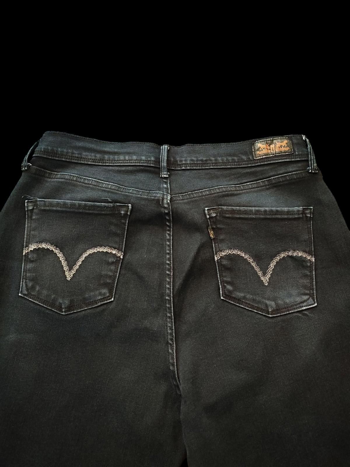 Designer Levi Strauss & Co. Stylish High-Waisted Black Flare Jeans Size 31" - 6 Thumbnail