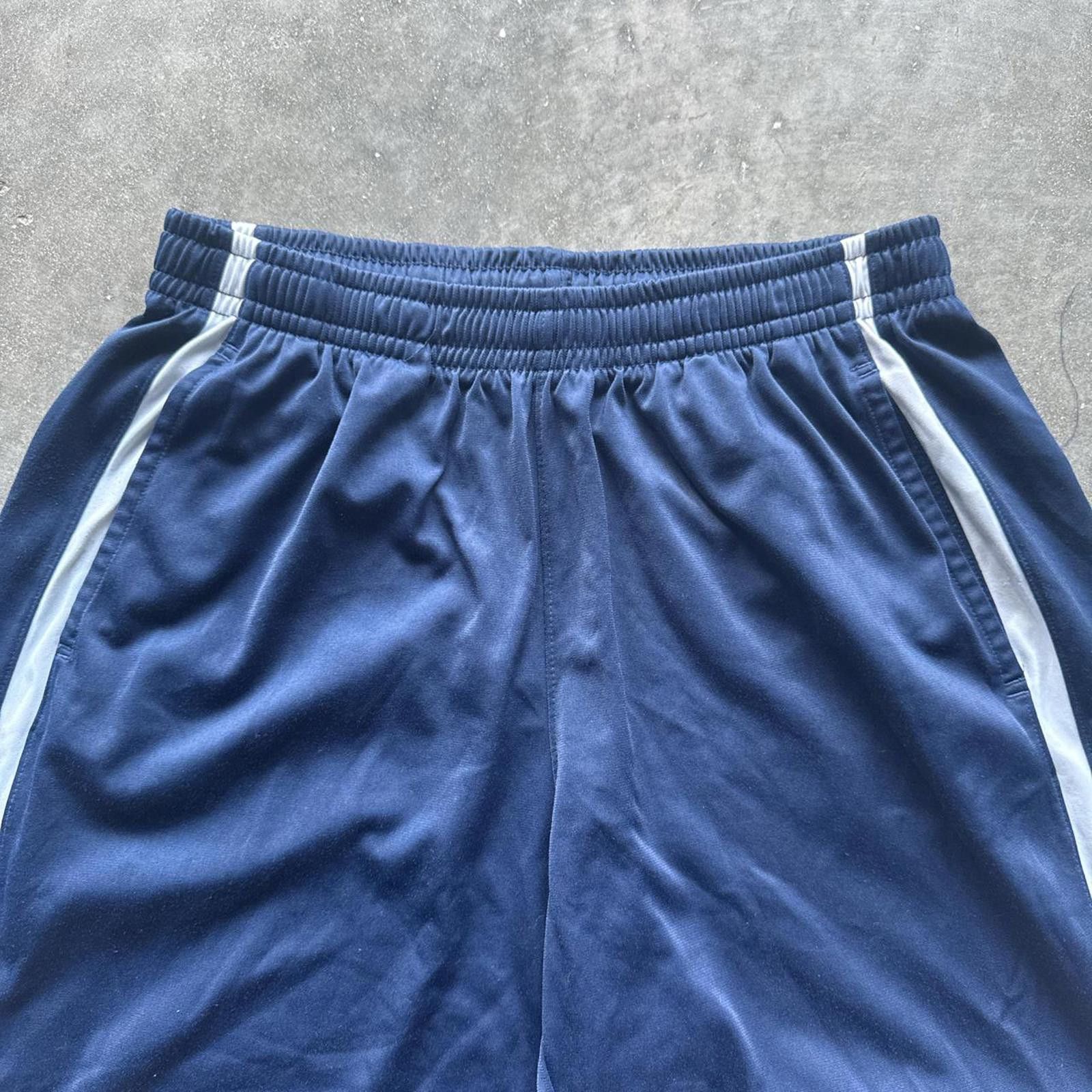 Nike Nike Sportswear Sweatpants With embroidered Swoosh & Stripes Size US 36 / EU 52 - 3 Thumbnail