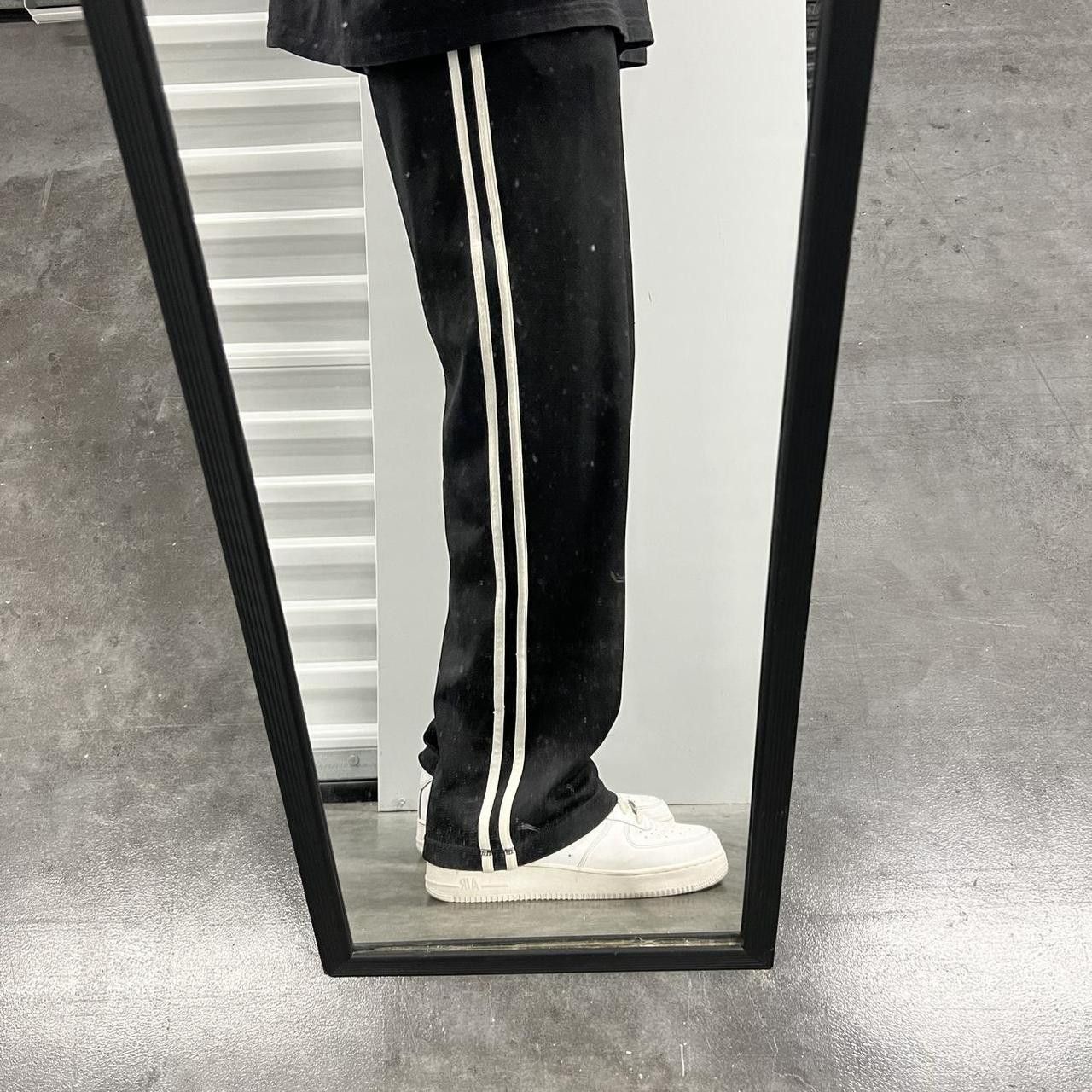 Vintage Crazy Vintage Y2K/2000s Baggy Fit Black Striped Sweatpants with Pockets! Size US 32 / EU 48 - 1 Thumbnail