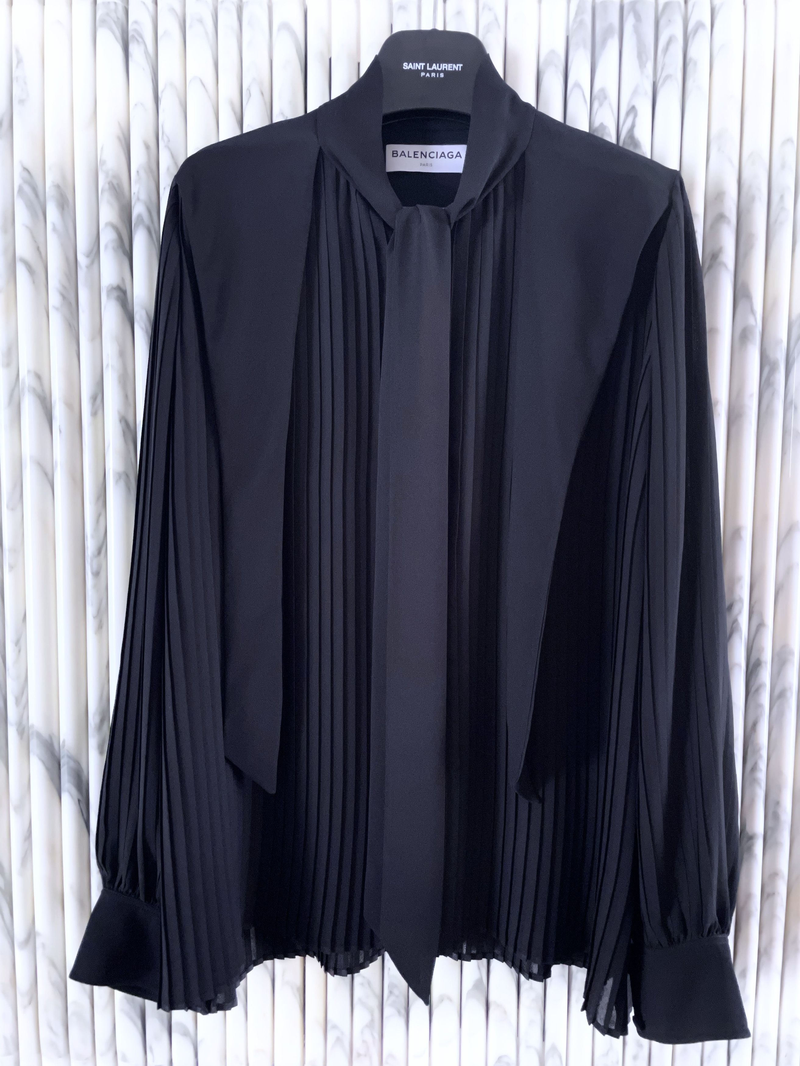 Balenciaga *GRAIL* NWT PUSSY BOW LAVALLIERE TIE NECK PLEATED SHIRT Size US M / EU 48-50 / 2 - 1 Thumbnail