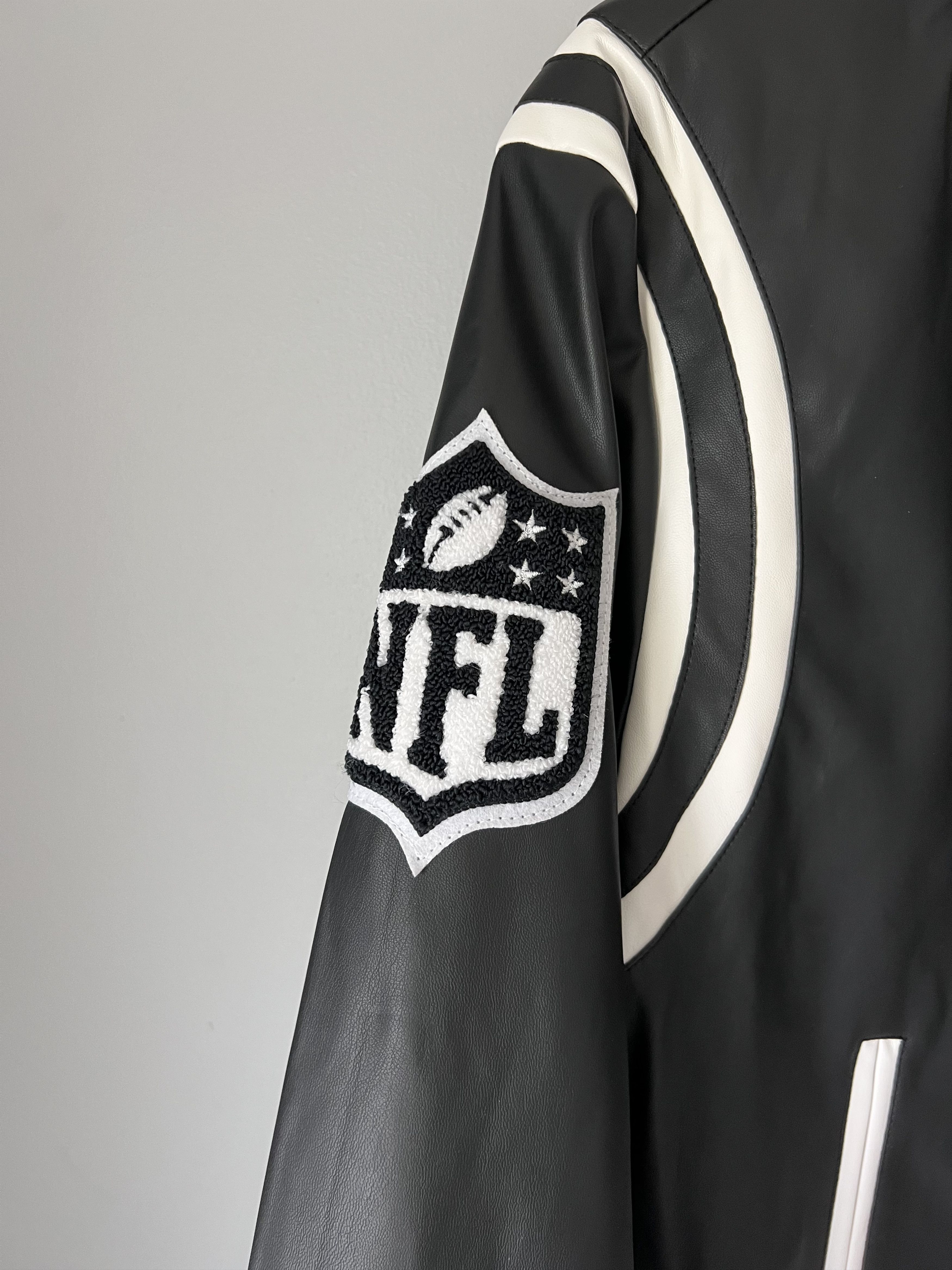 Jeff Hamilton Jeff Hamilton Detroit Lions Vegan Leather Bomber Jacket Size US L / EU 52-54 / 3 - 6 Thumbnail