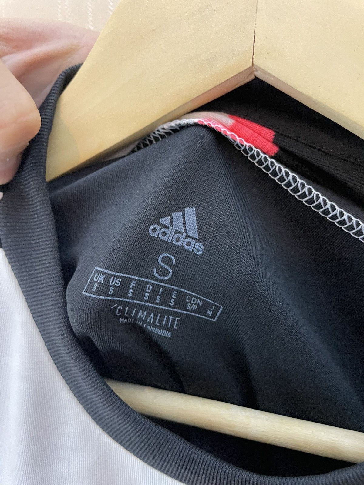 Adidas Adidas Juventus 2019 soccer jersey Size US S / EU 44-46 / 1 - 7 Thumbnail