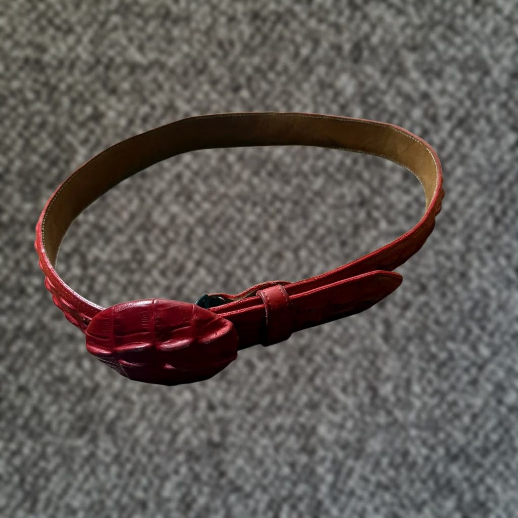 Vintage VINTAGE JJ30 Belt Women's 36 Red Real Leather Crocodile Western Buckle Mexican Womens Size ONE SIZE - 1 Thumbnail